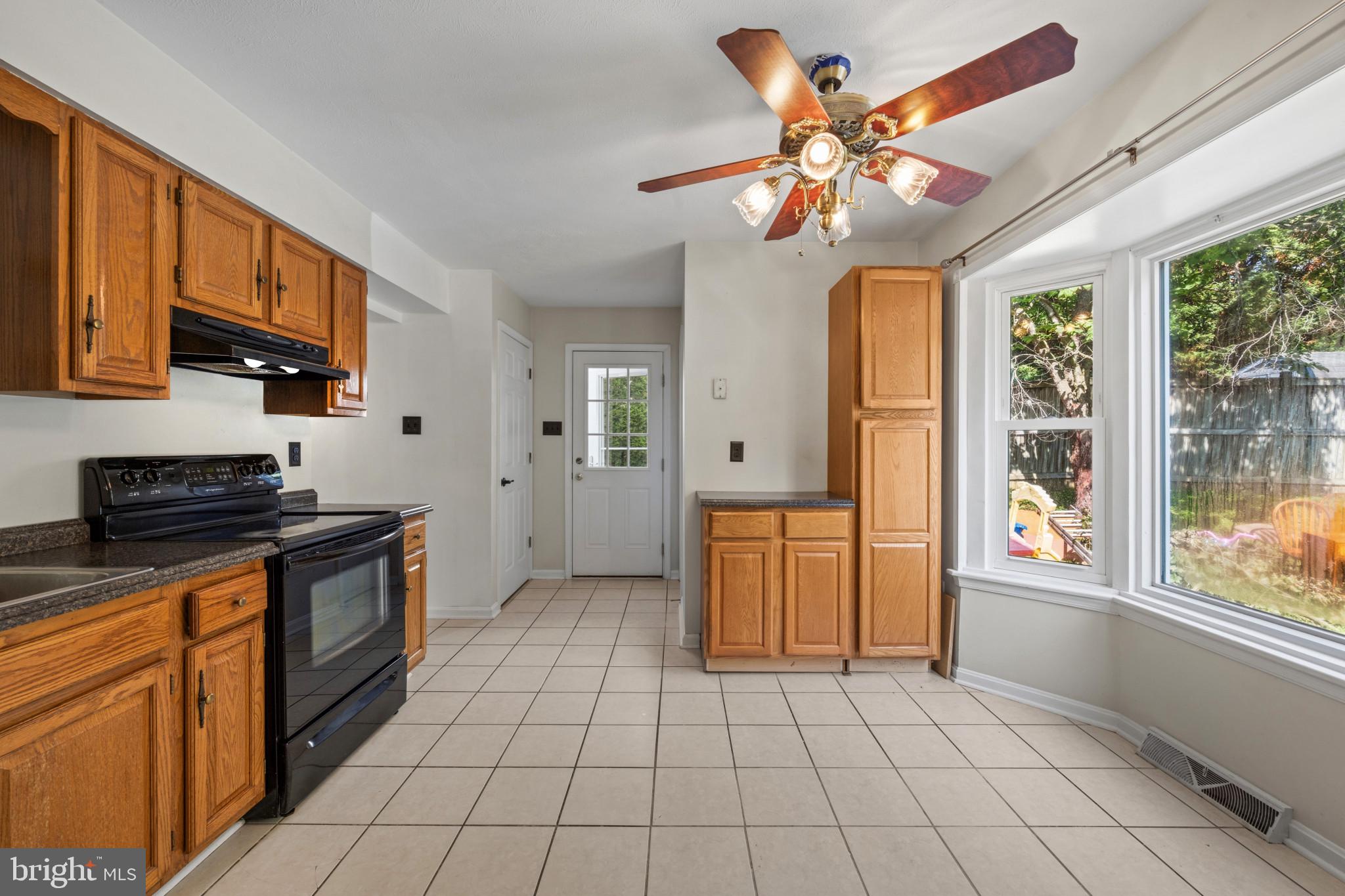 ROBERTS FIELD - Residential