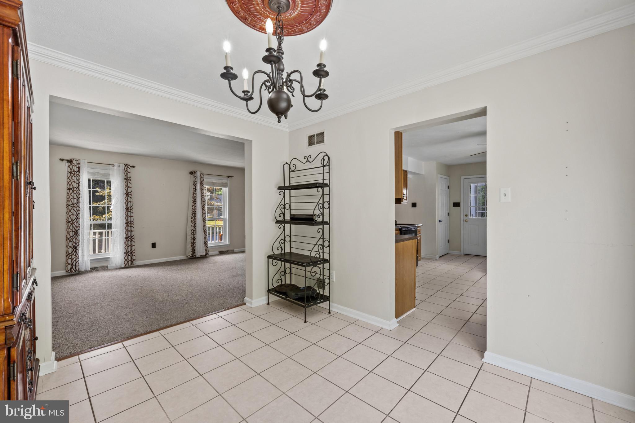 ROBERTS FIELD - Residential