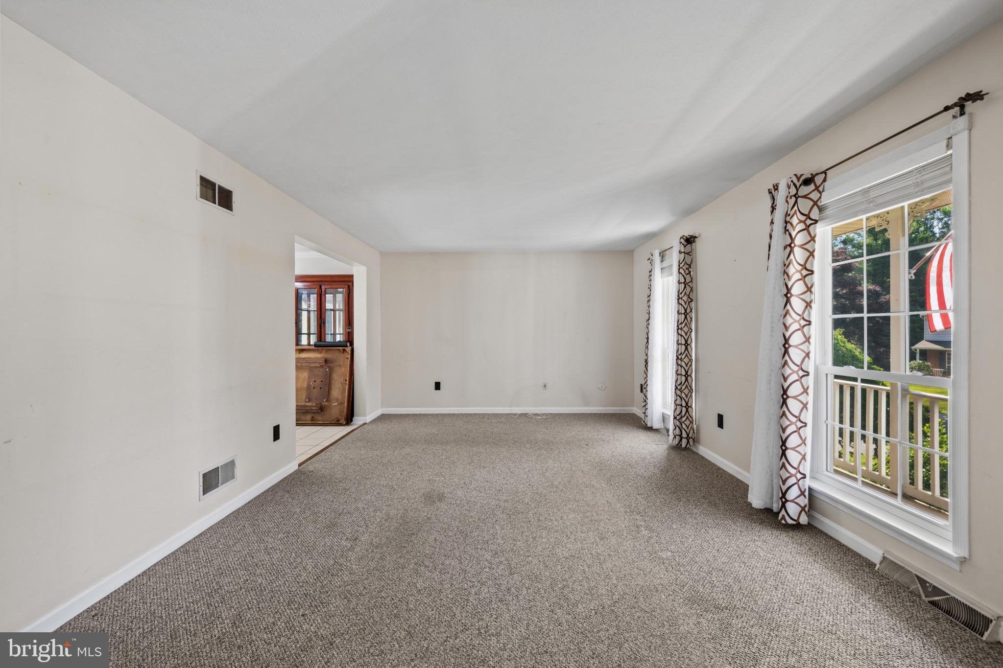 ROBERTS FIELD - Residential