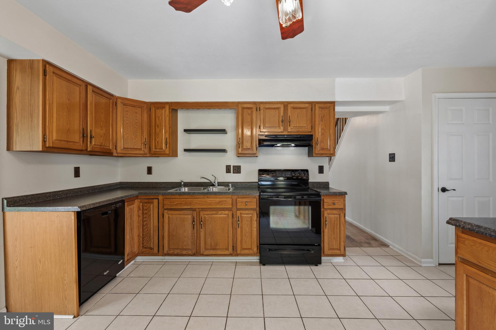 ROBERTS FIELD - Residential