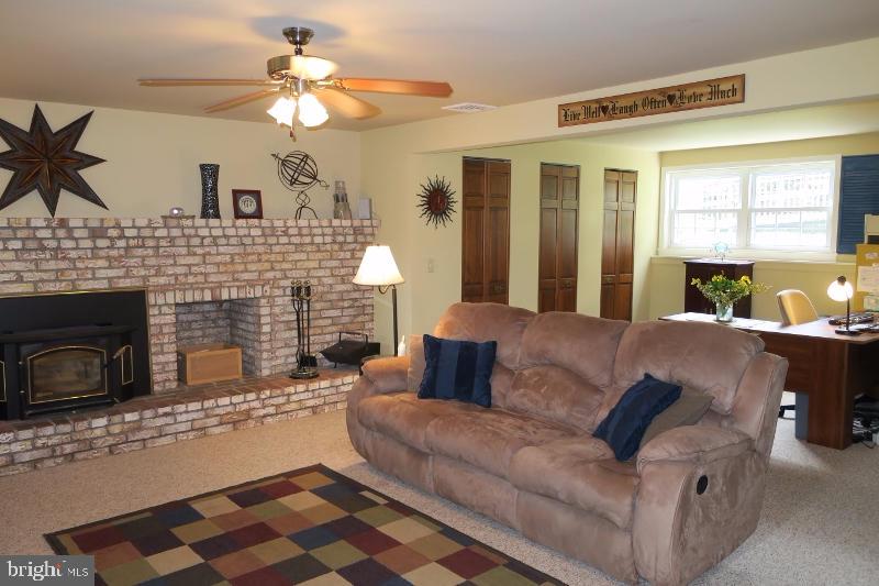 ROSEVILLE ESTATES - Residential
