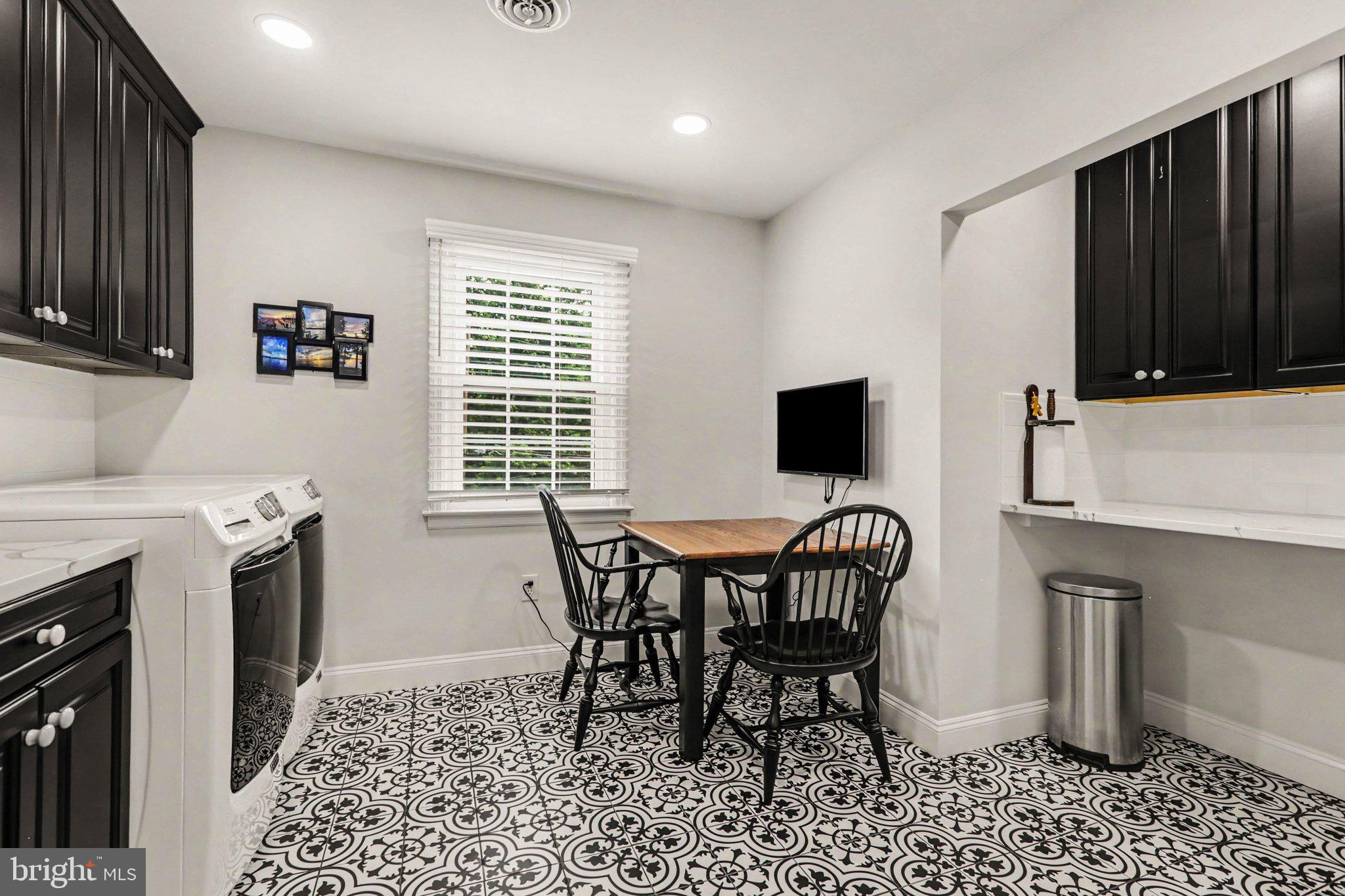 CHAPEL HILL - Residential