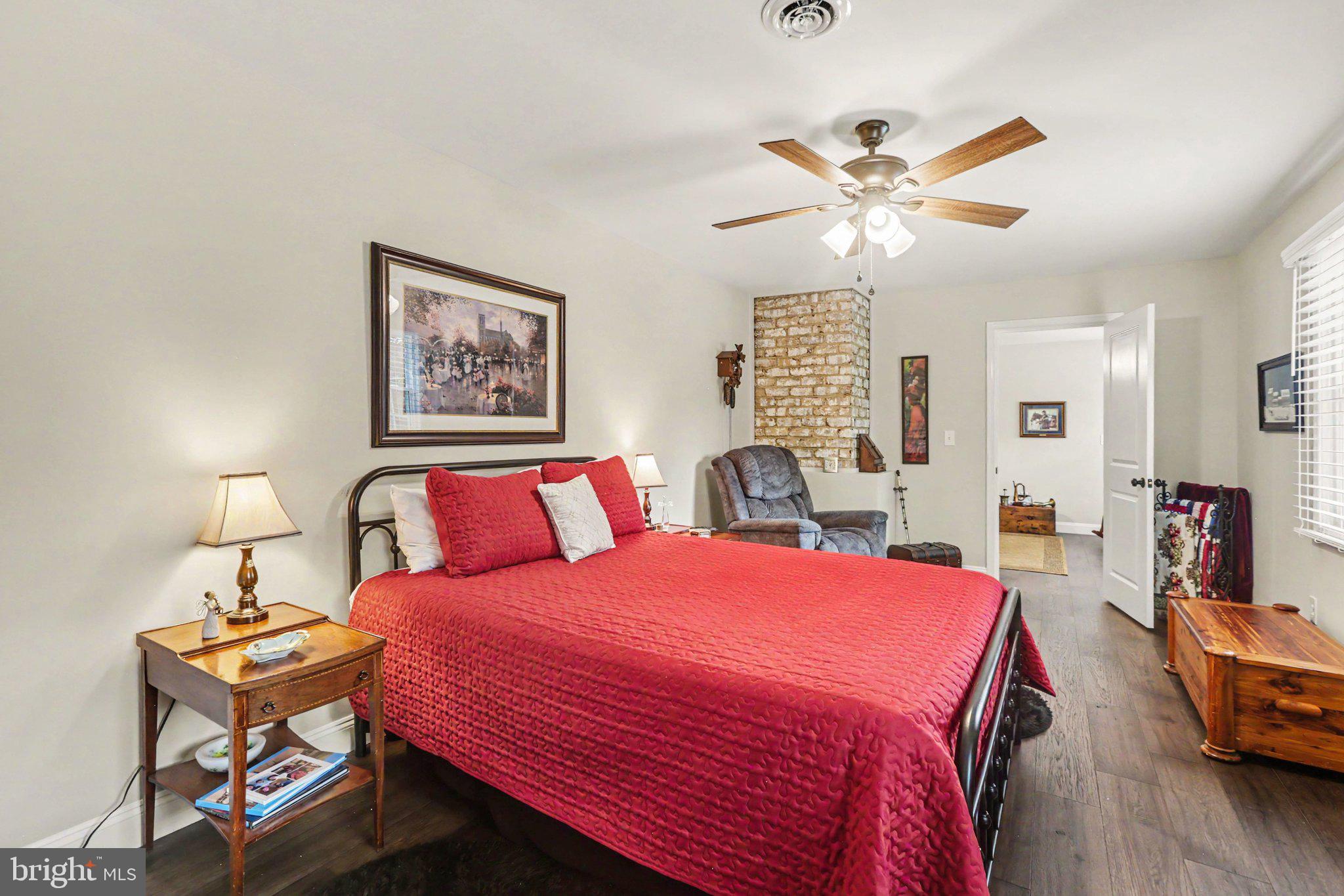 CHAPEL HILL - Residential