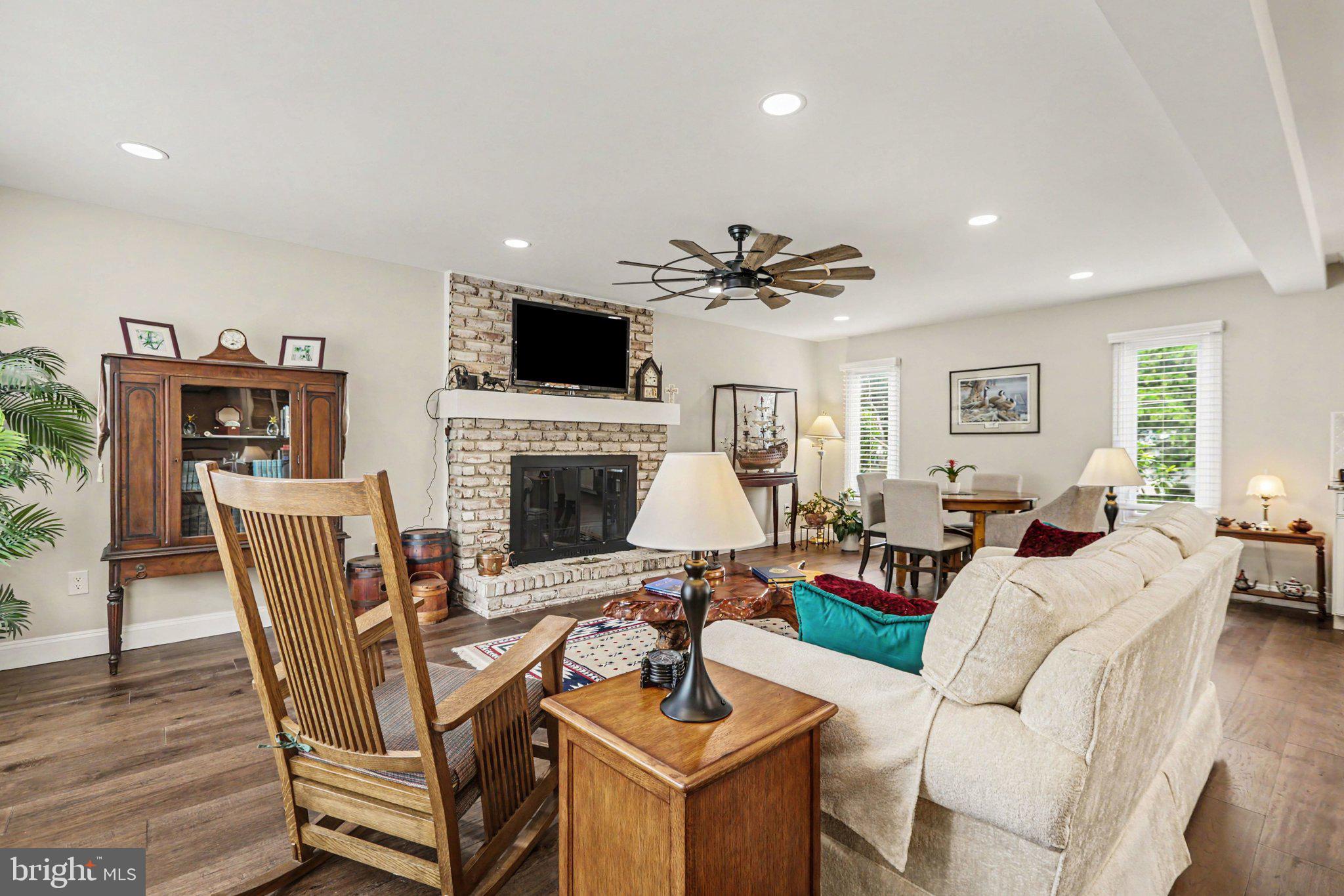 CHAPEL HILL - Residential