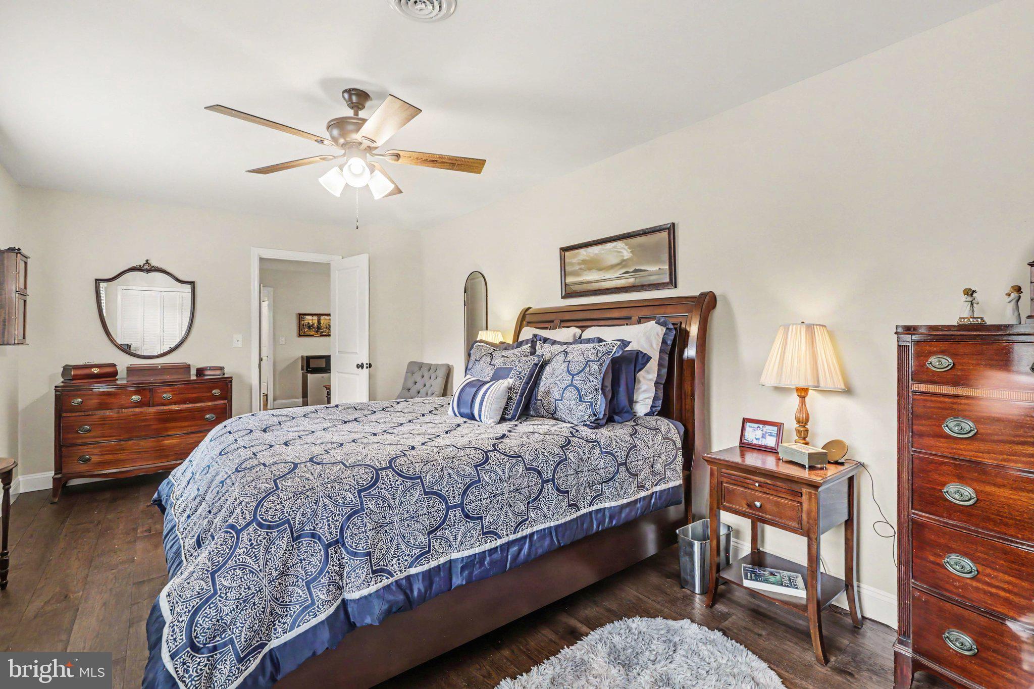 CHAPEL HILL - Residential