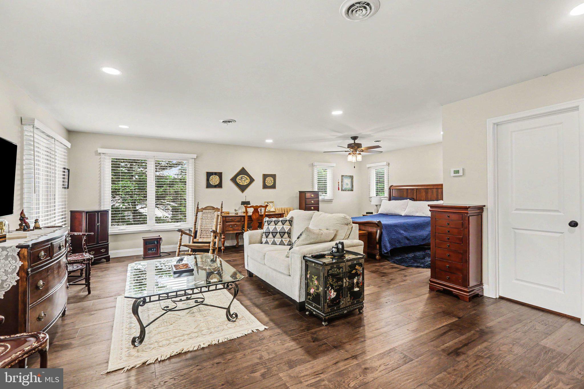 CHAPEL HILL - Residential
