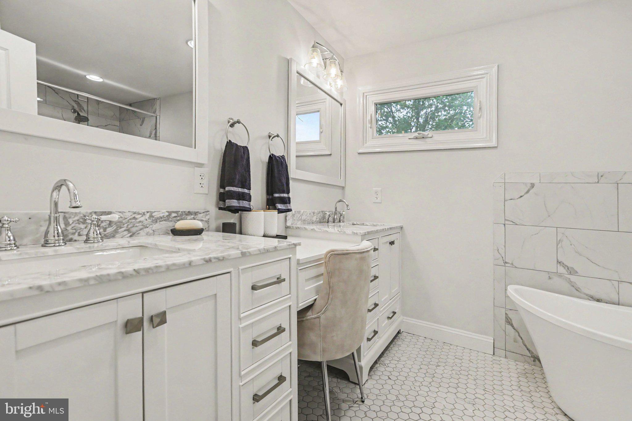 CHAPEL HILL - Residential