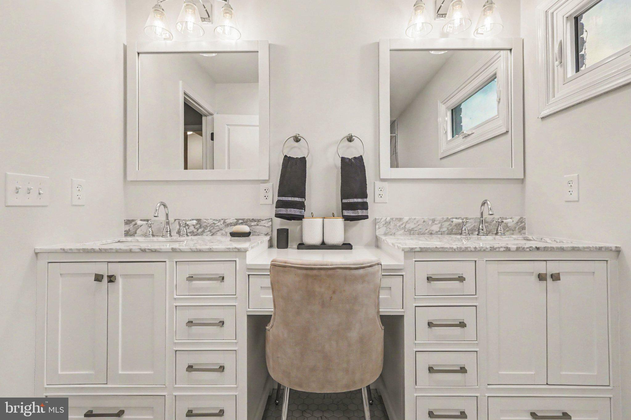 CHAPEL HILL - Residential