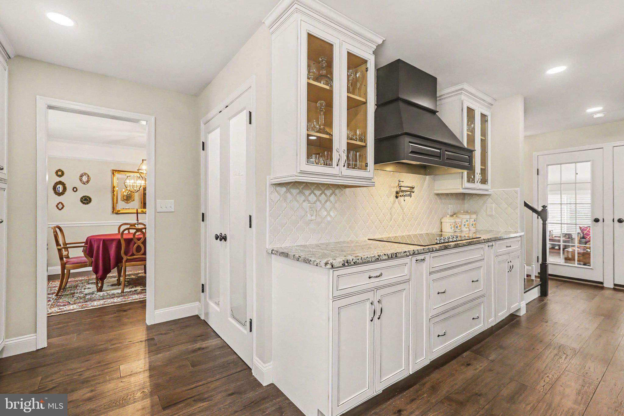 CHAPEL HILL - Residential
