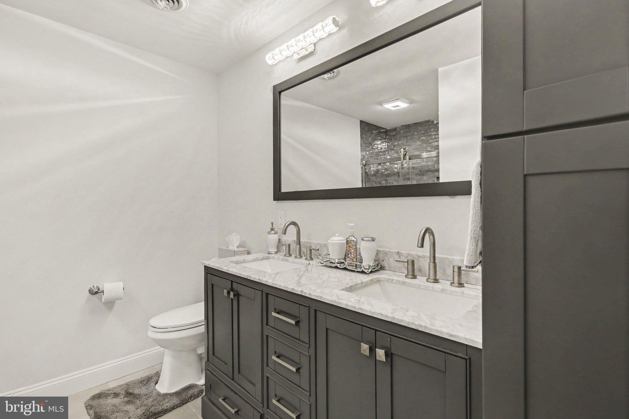 CHAPEL HILL - Residential