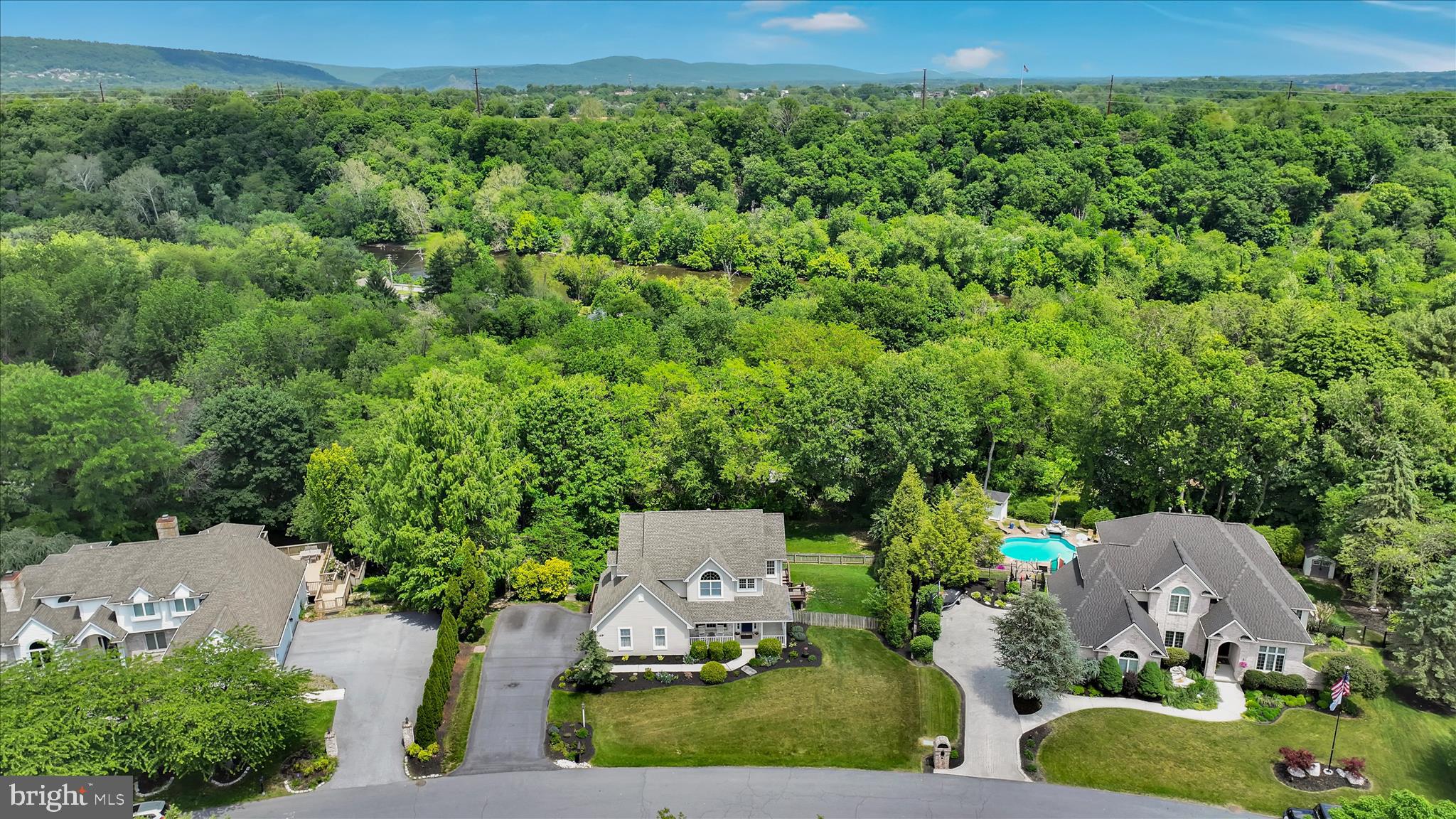 FLORIBUNDA HEIGHTS - Residential