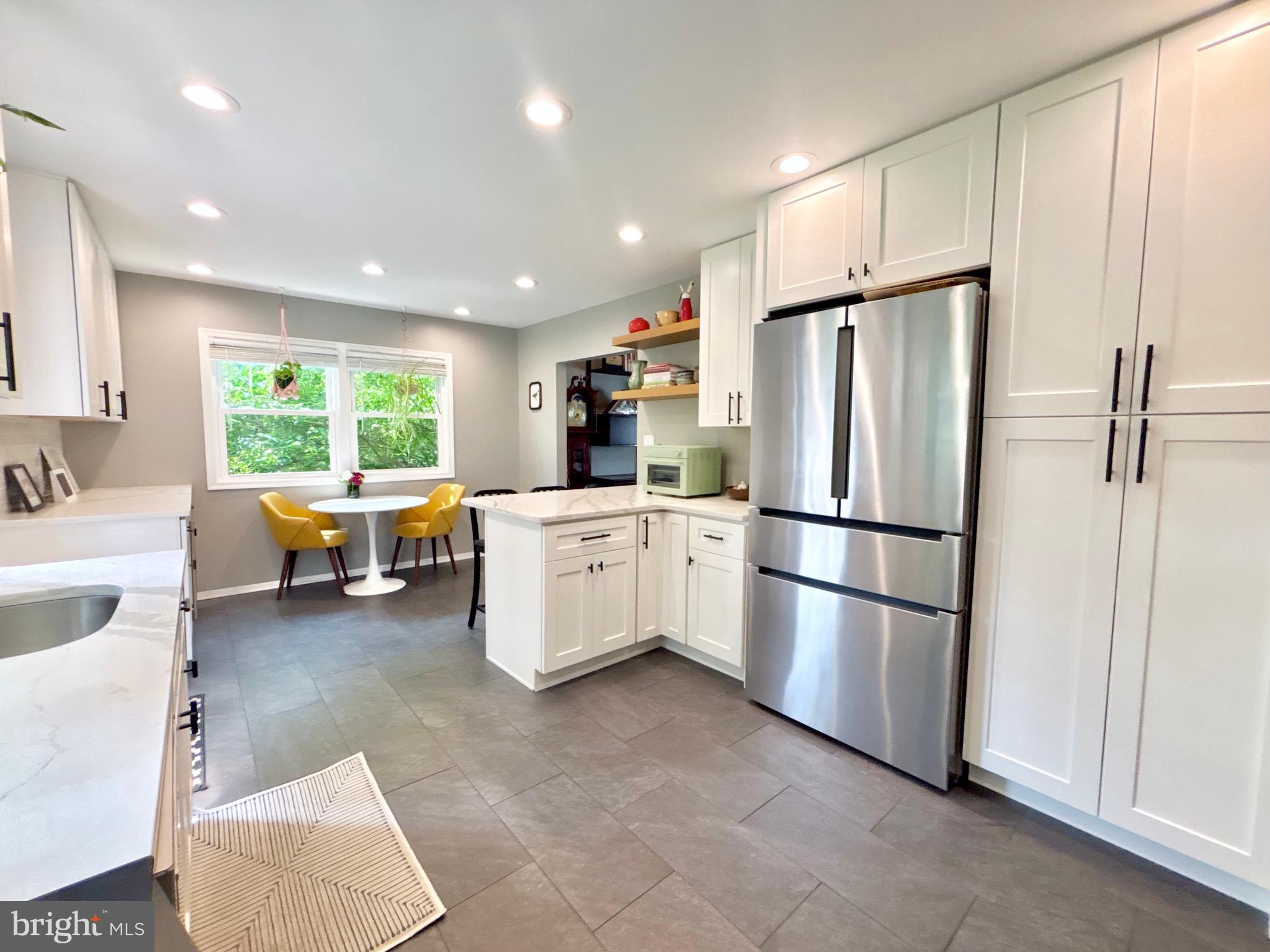 LAFAYETTE HILL - Residential