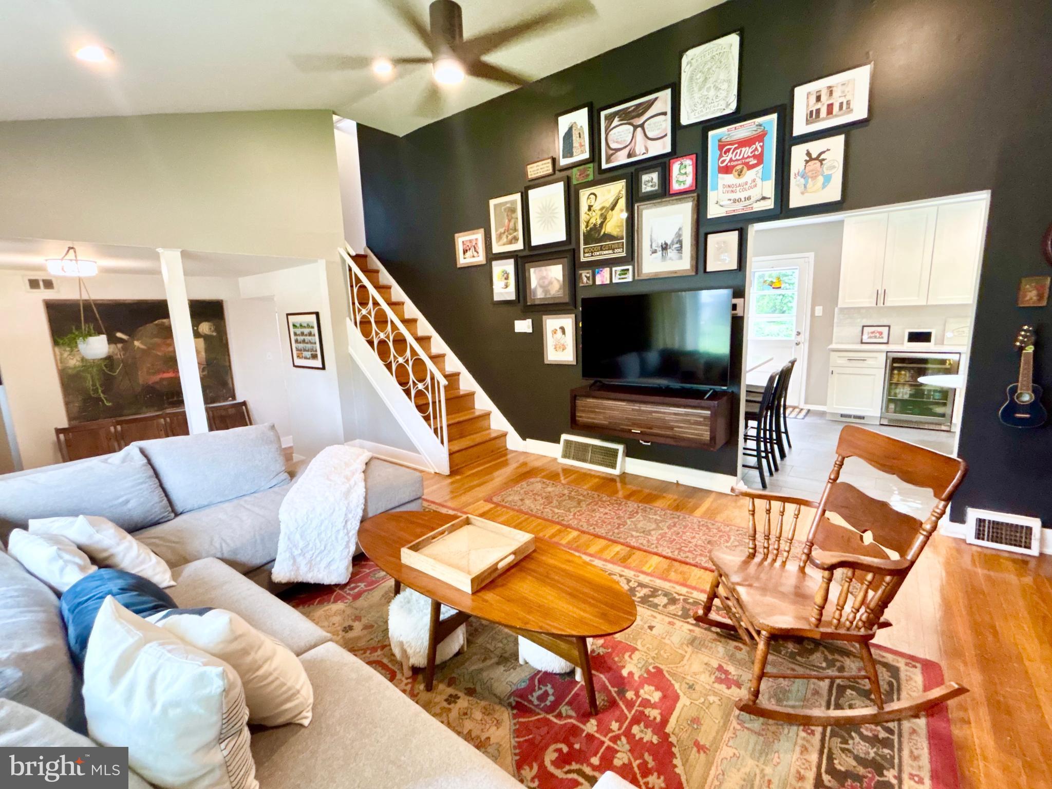 LAFAYETTE HILL - Residential