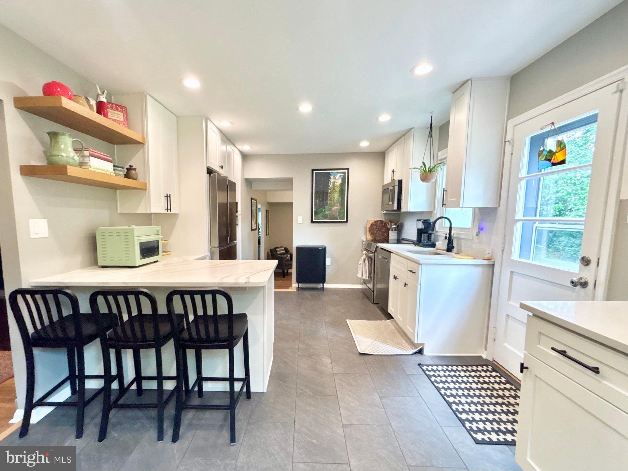 LAFAYETTE HILL - Residential