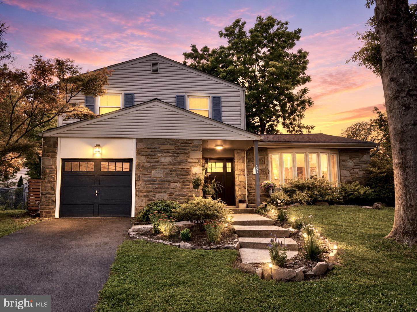 LAFAYETTE HILL - Residential