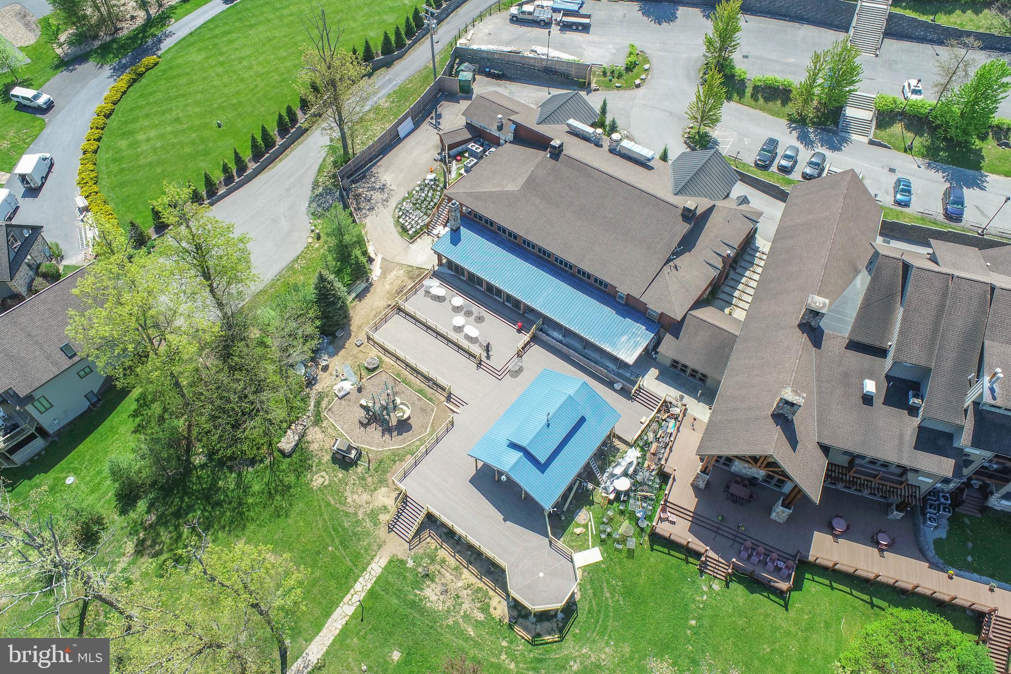 SILVER TREE SUITES - Residential