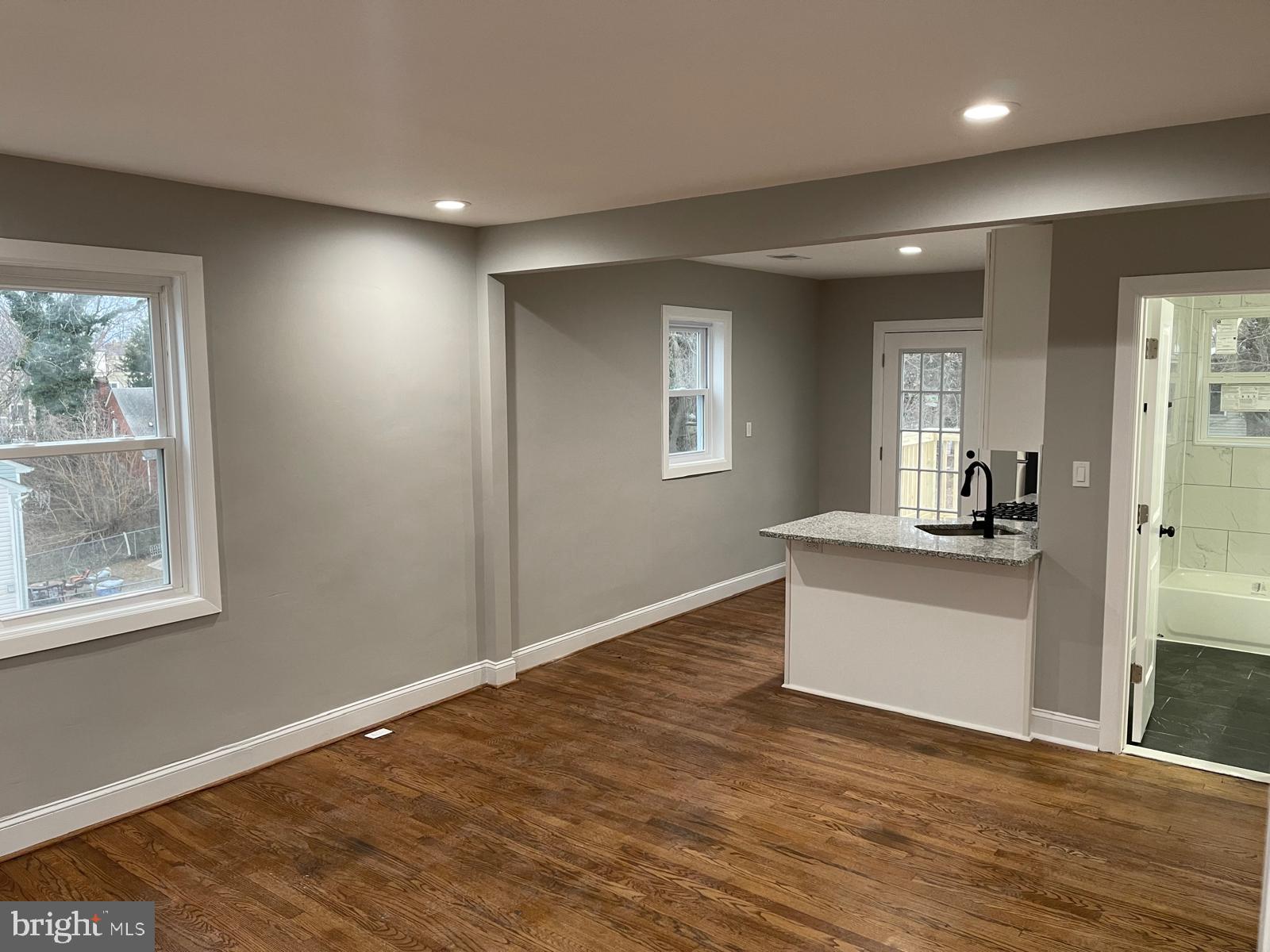 DEANWOOD - Residential