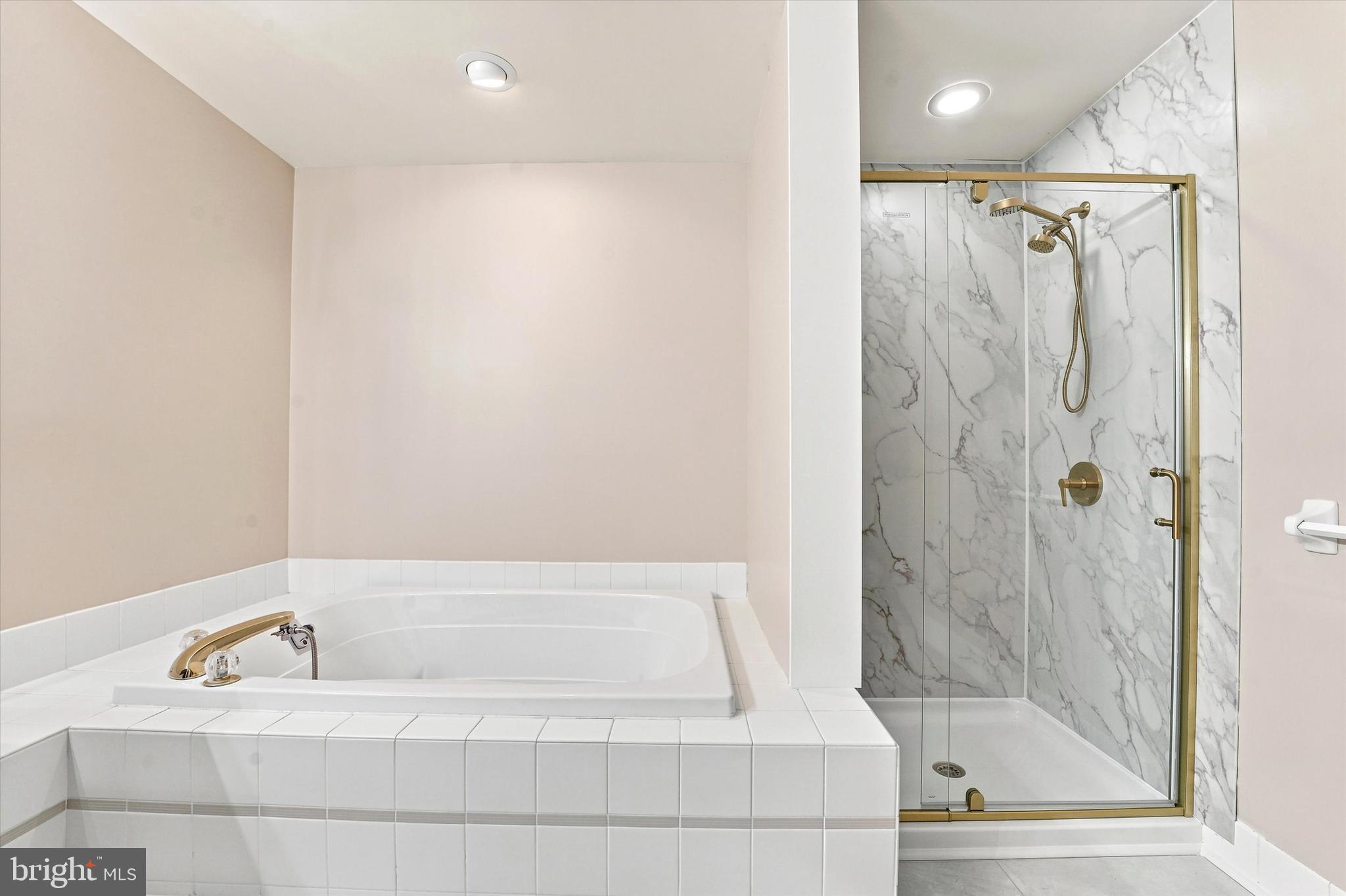 BLUE BELL CC - Residential