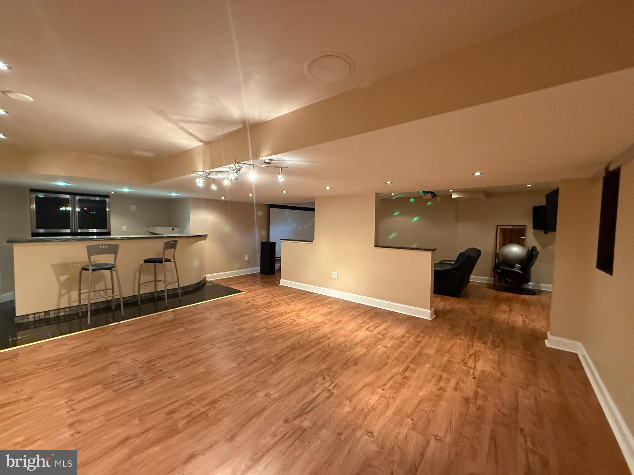 BLUE BELL CC - Residential