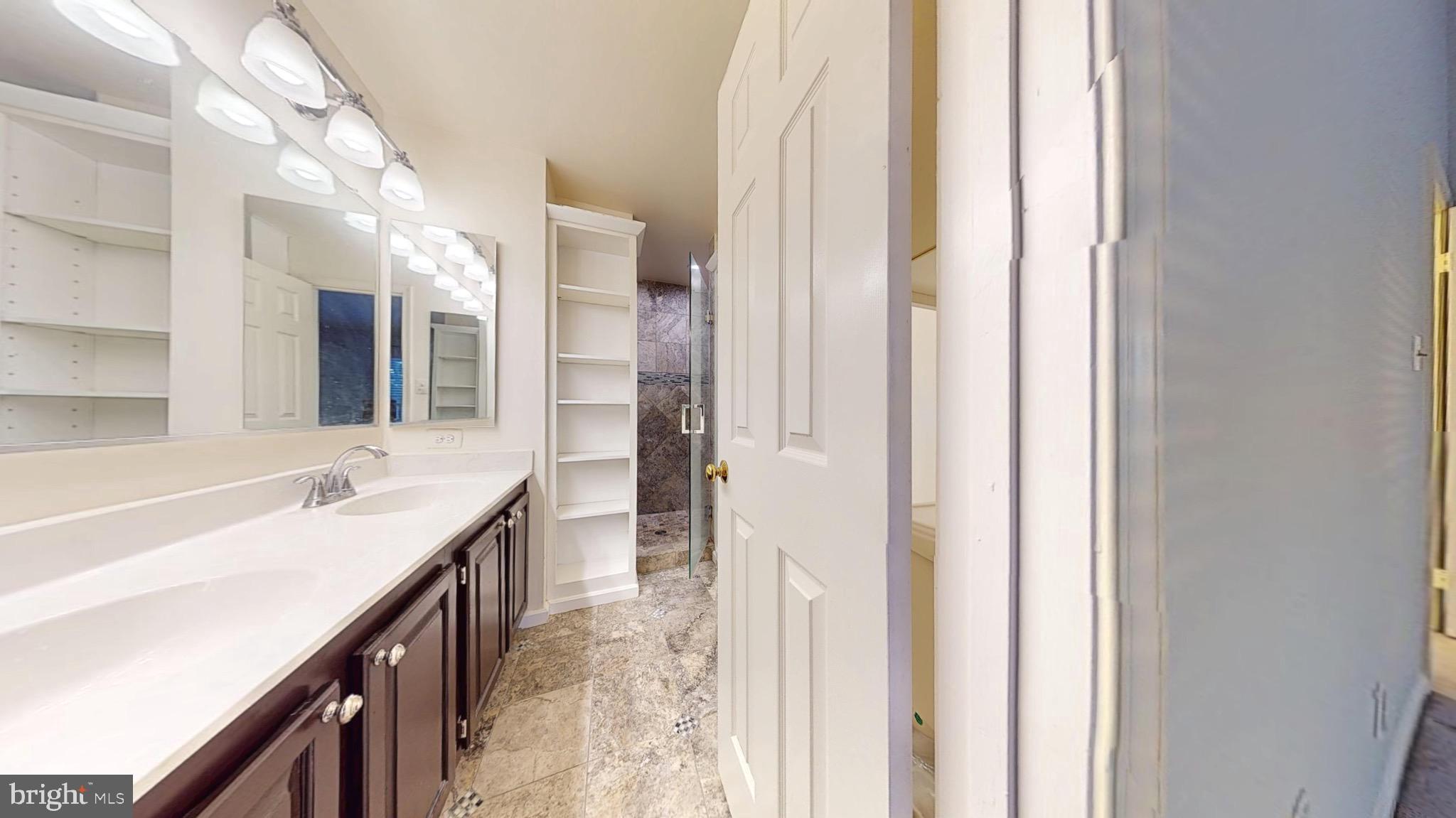 COMPTON VALLEY ESTATES - Residential