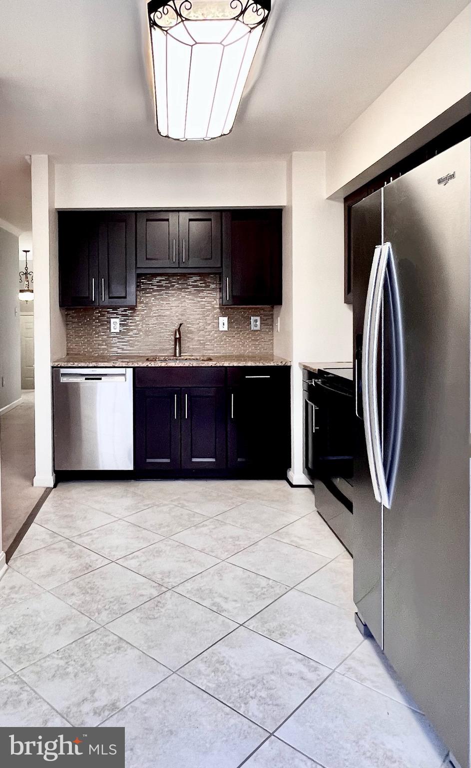COMPTON VALLEY ESTATES - Residential
