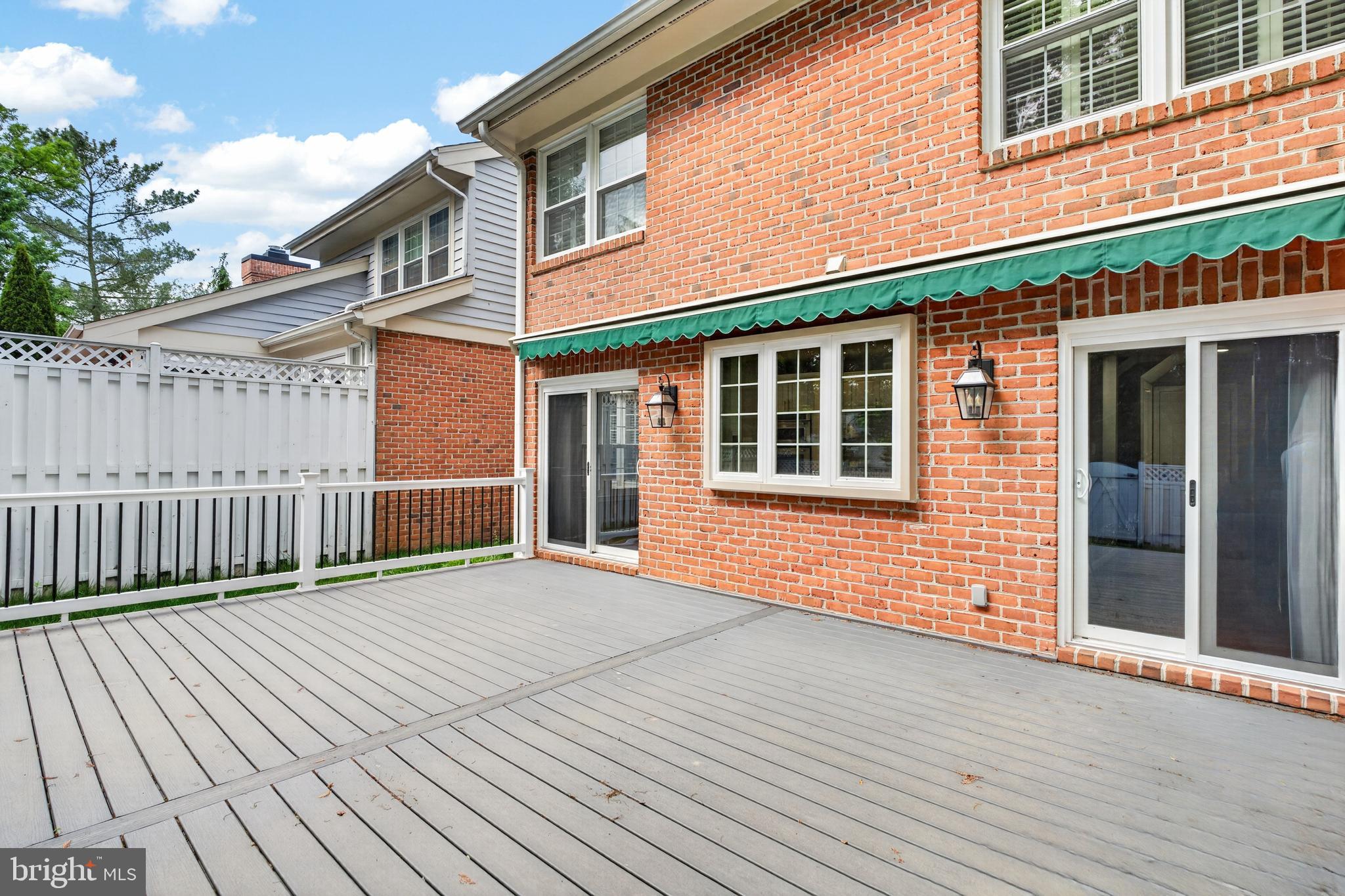 THE MEADOWS OF GREEN SPRING - Residential