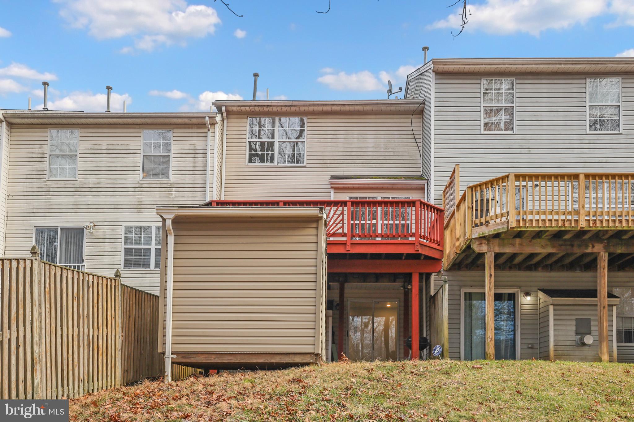 KINGS POINT - Residential