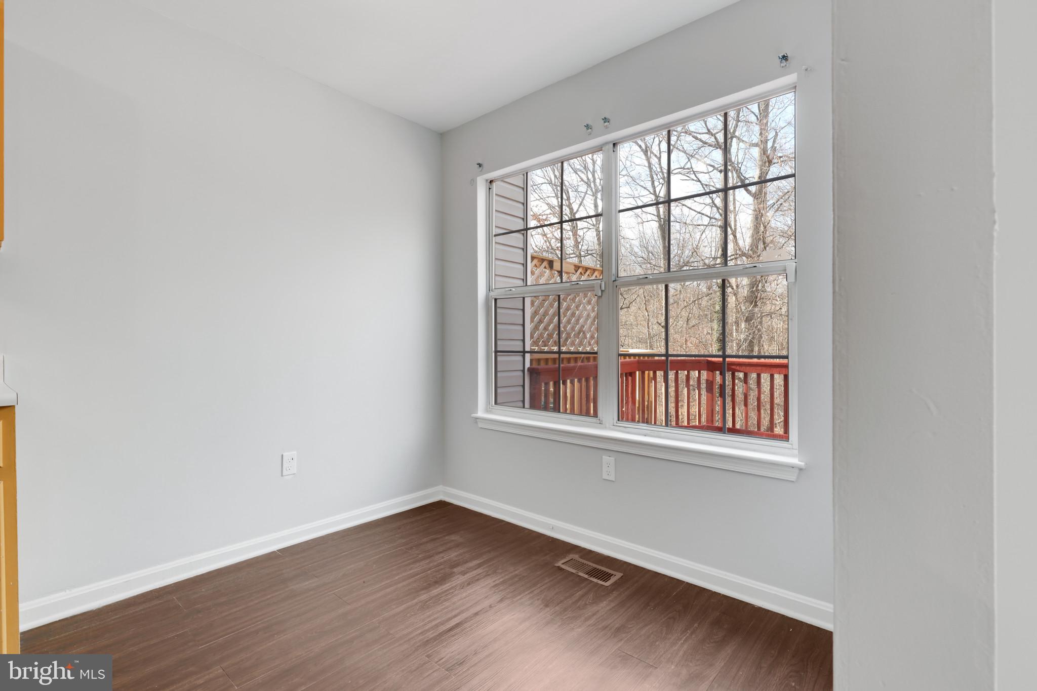 KINGS POINT - Residential