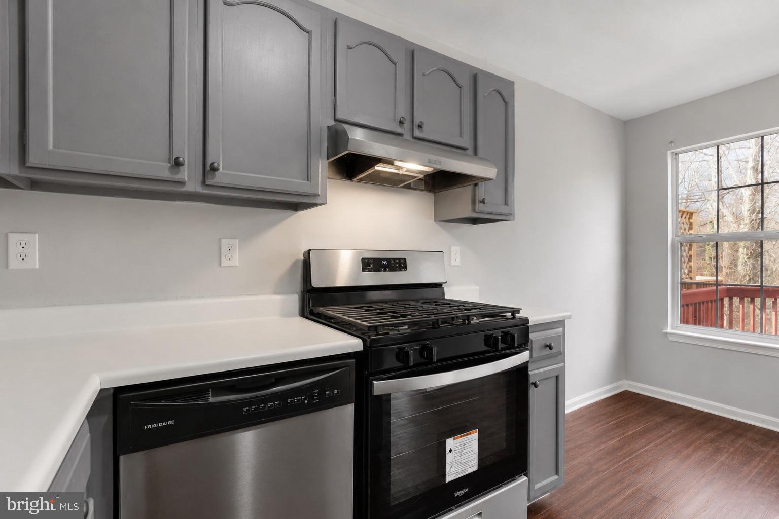 KINGS POINT - Residential