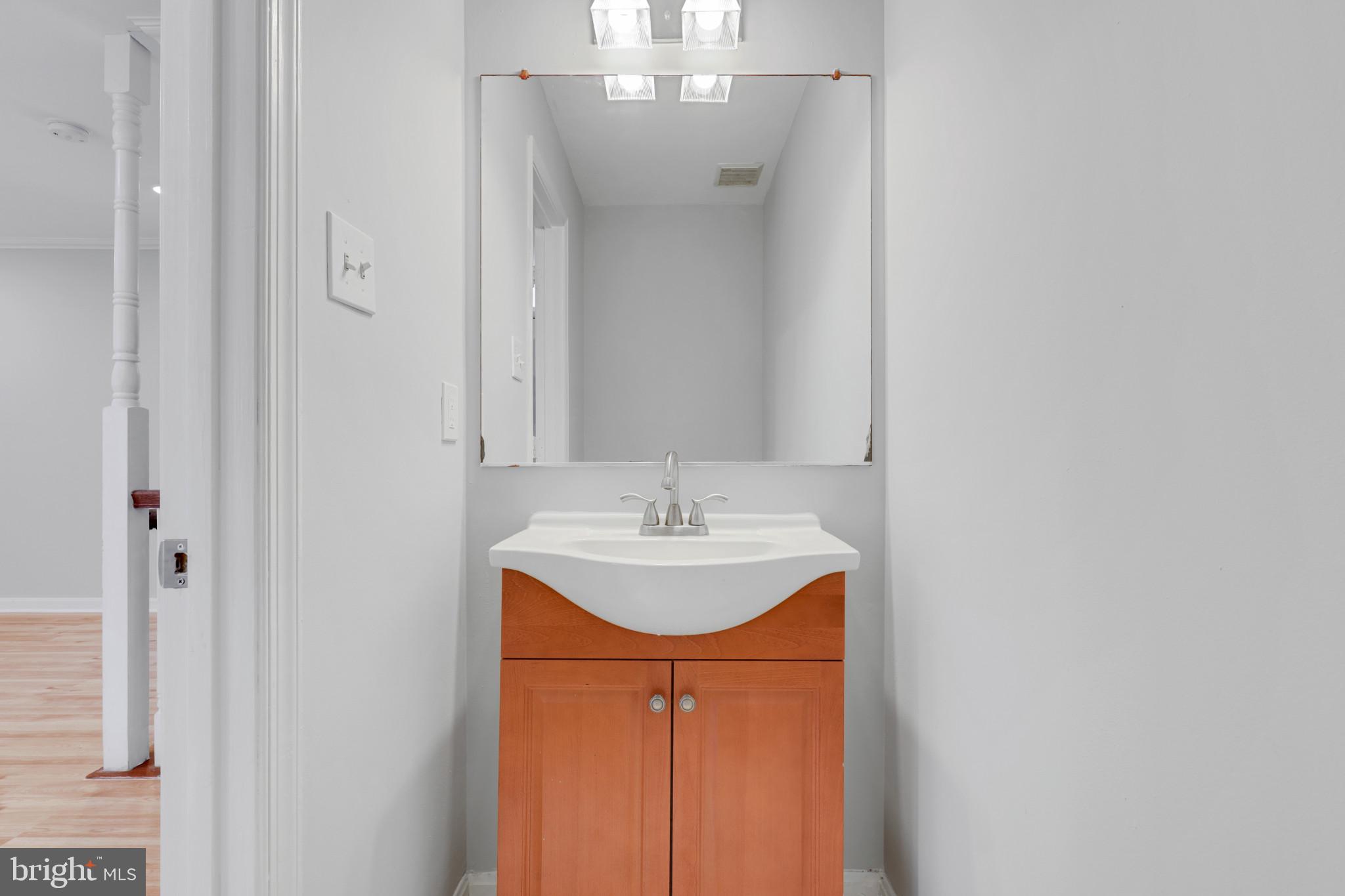 KINGS POINT - Residential