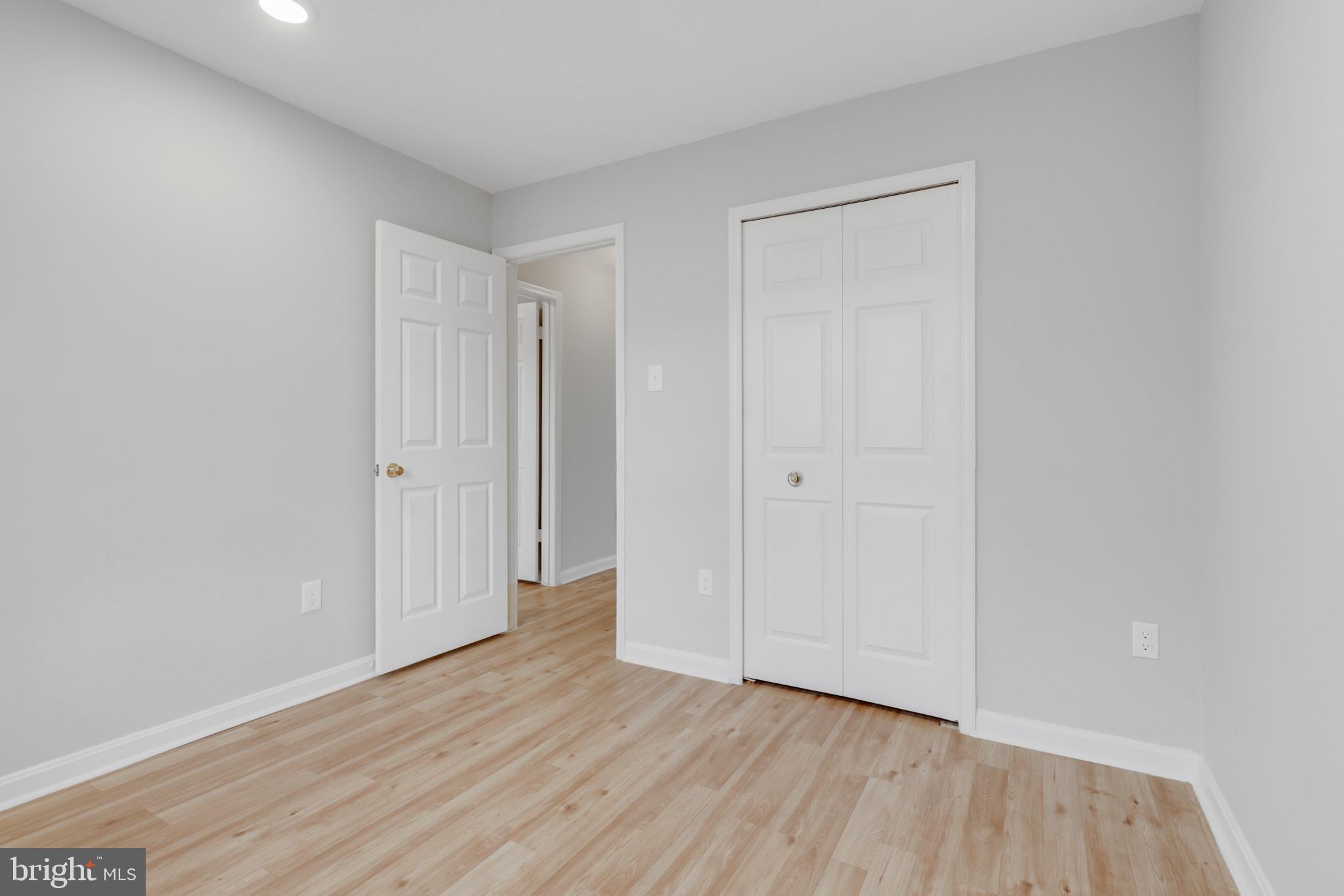 KINGS POINT - Residential