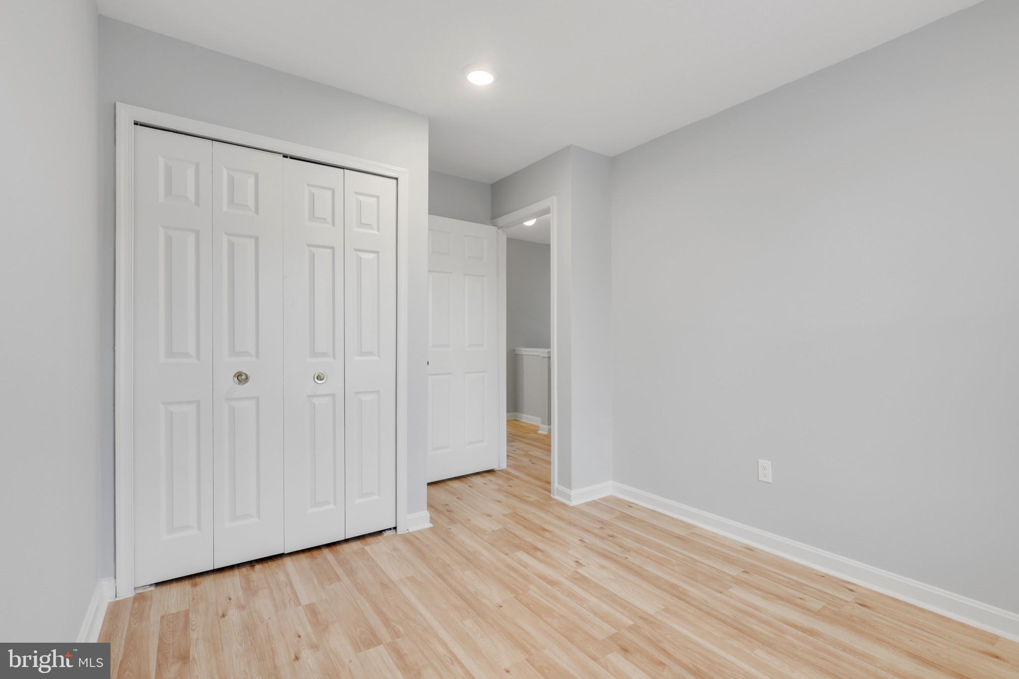 KINGS POINT - Residential