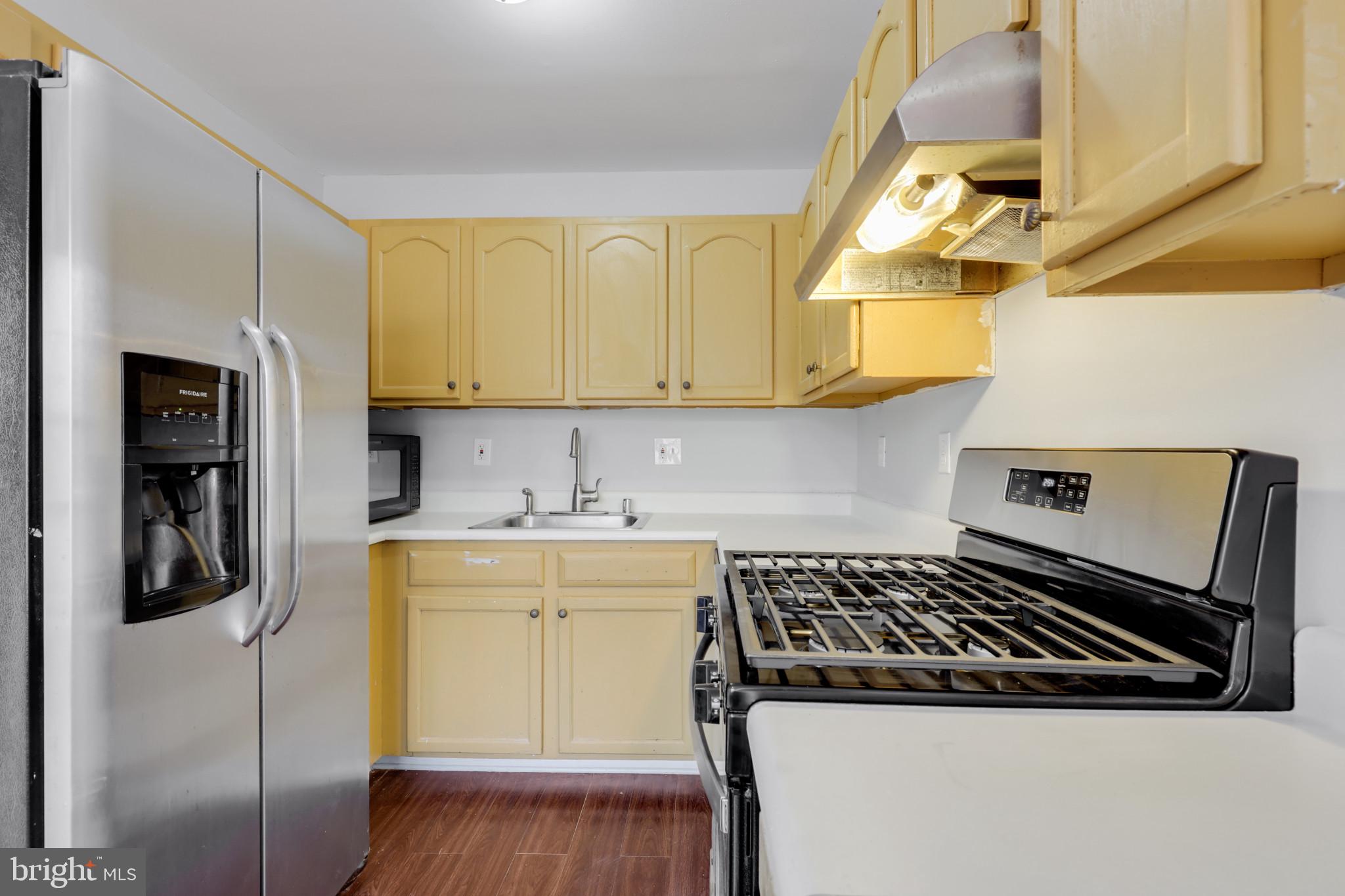 KINGS POINT - Residential