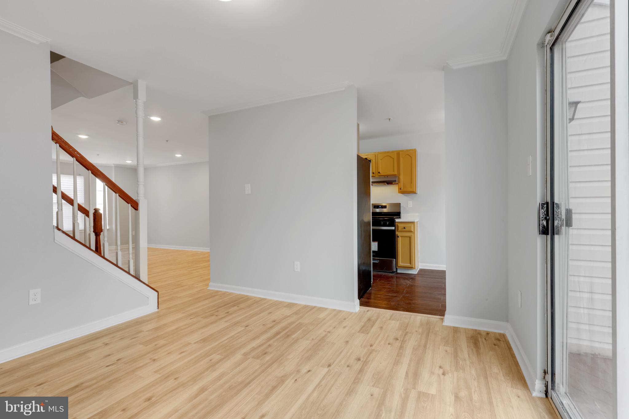 KINGS POINT - Residential