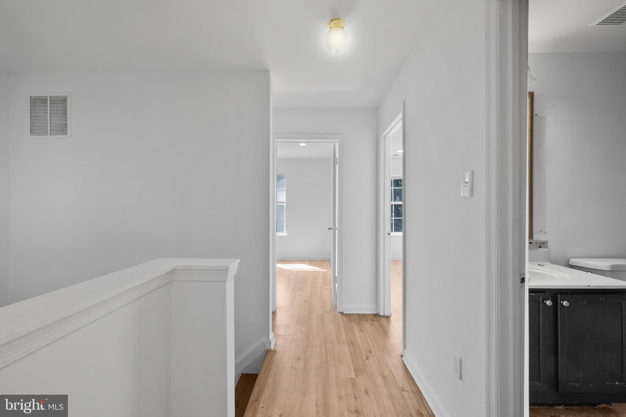 KINGS POINT - Residential