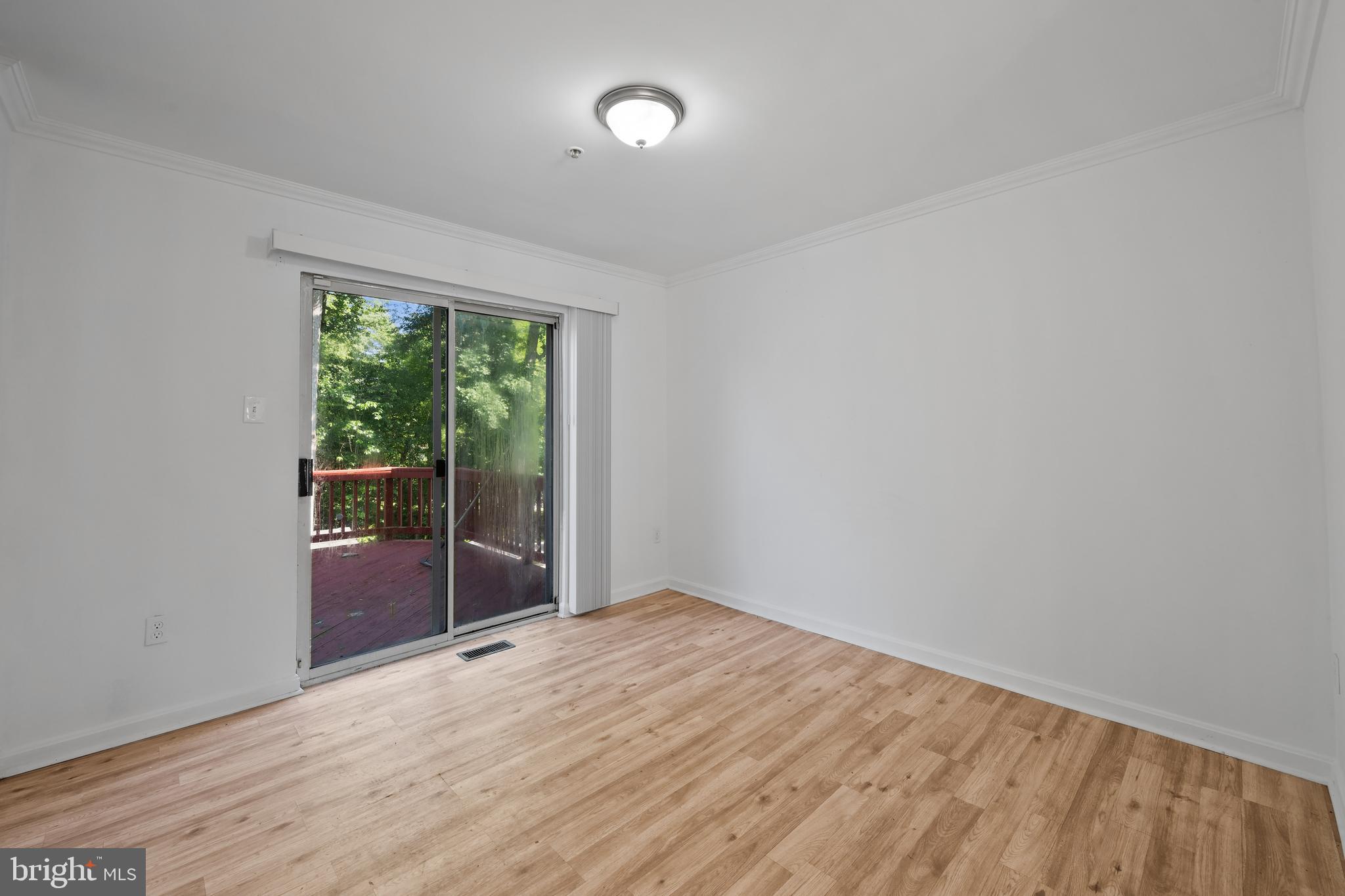 KINGS POINT - Residential