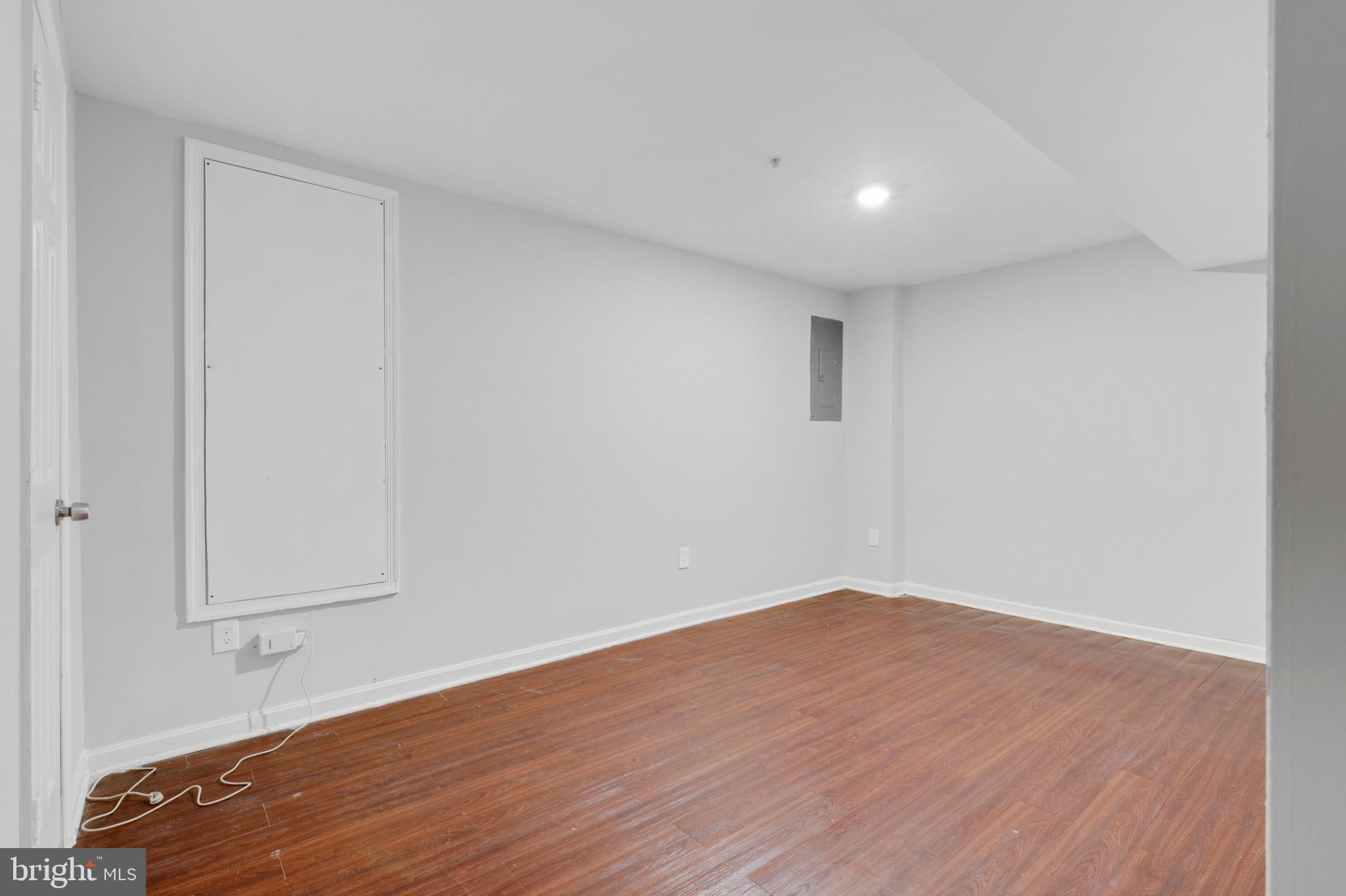 KINGS POINT - Residential