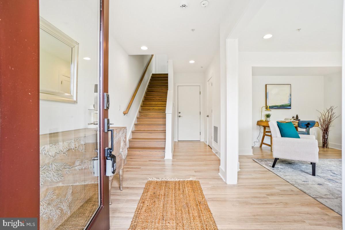 TOWER OAKS - Residential