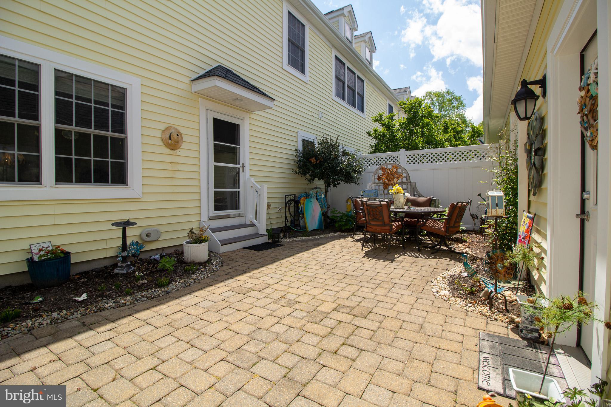 BAYWOOD - Residential