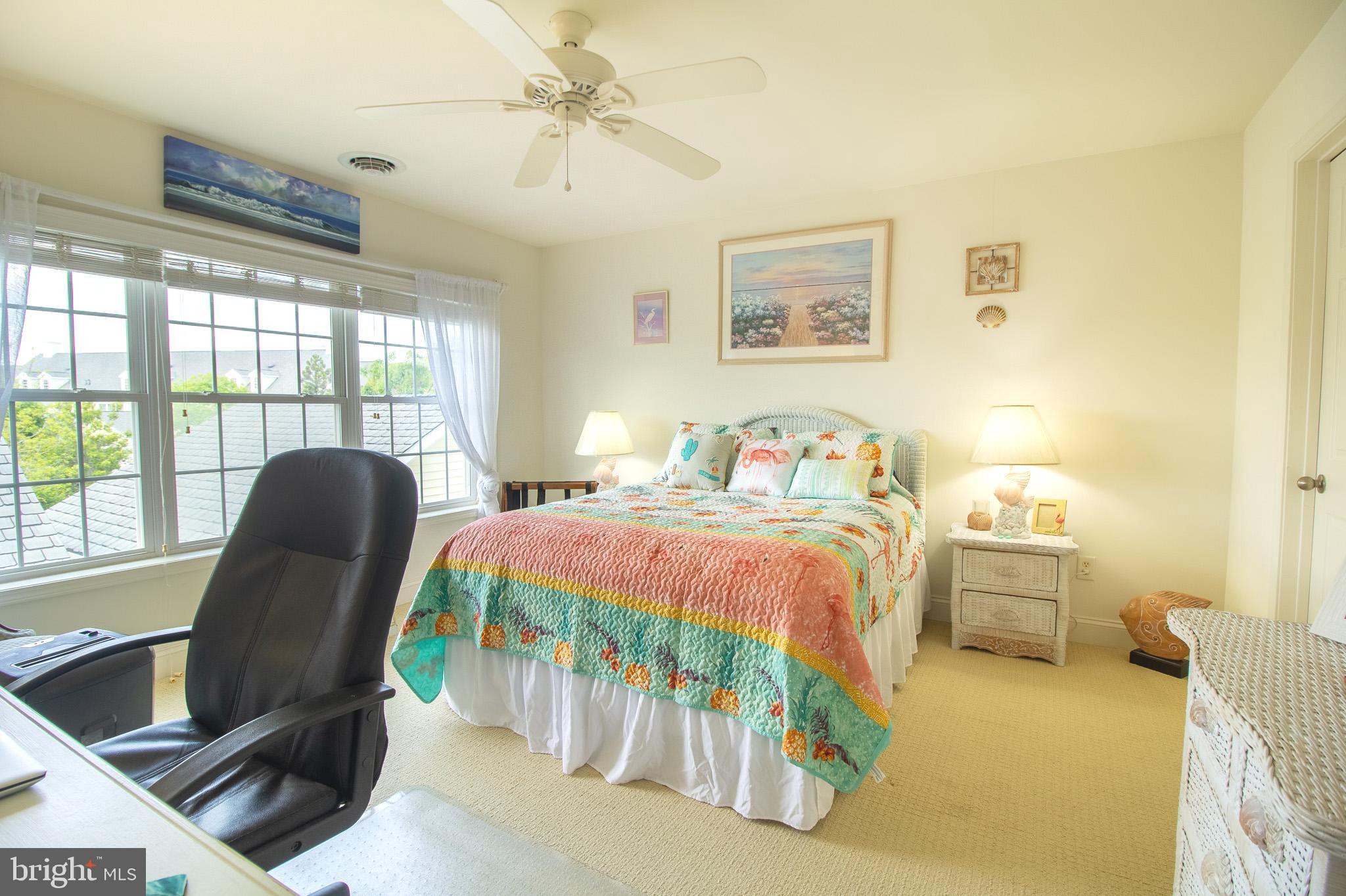 BAYWOOD - Residential
