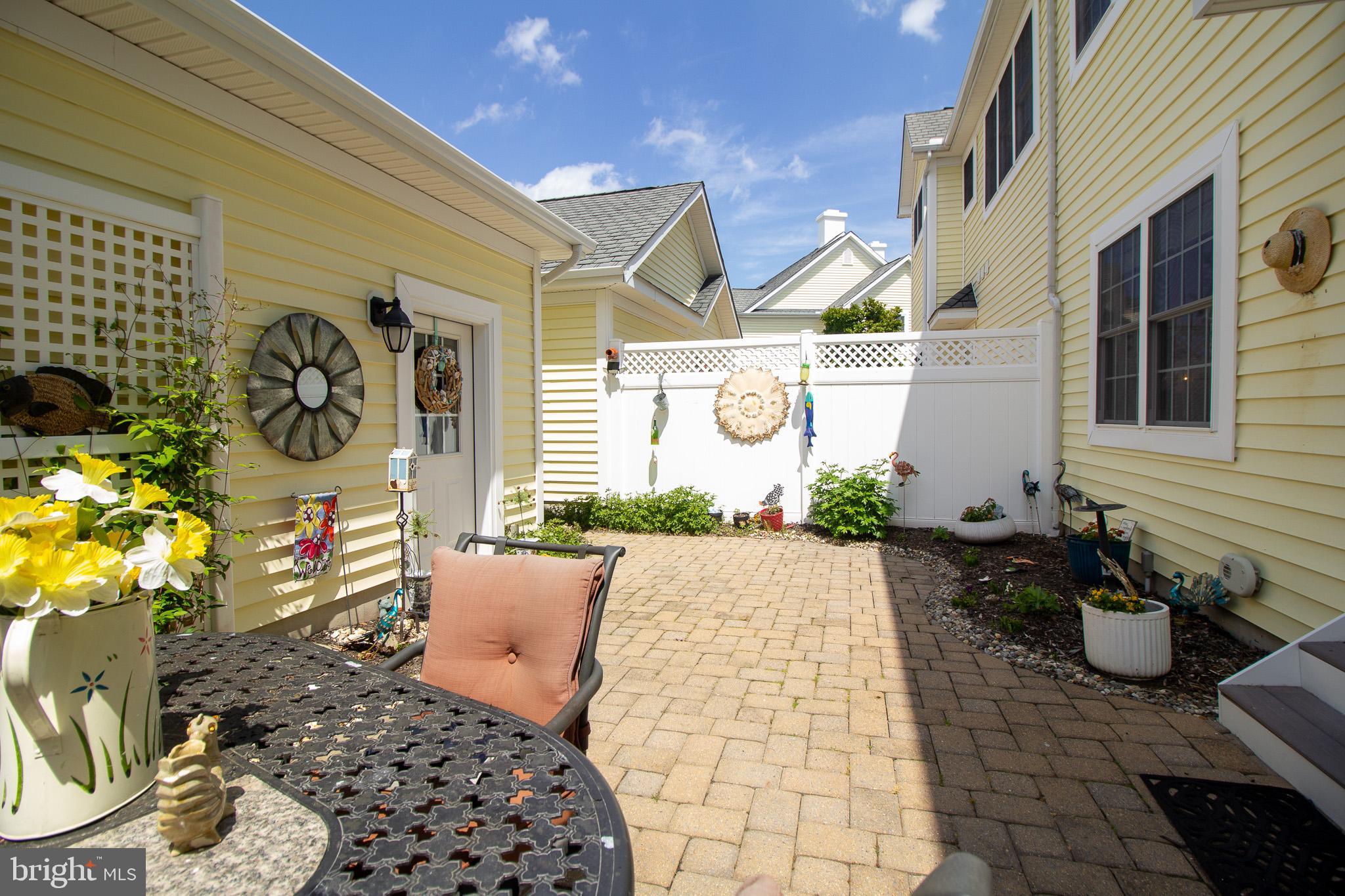 BAYWOOD - Residential