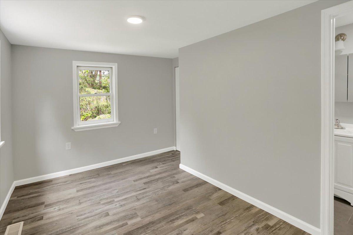 FORESTVILLE - Residential