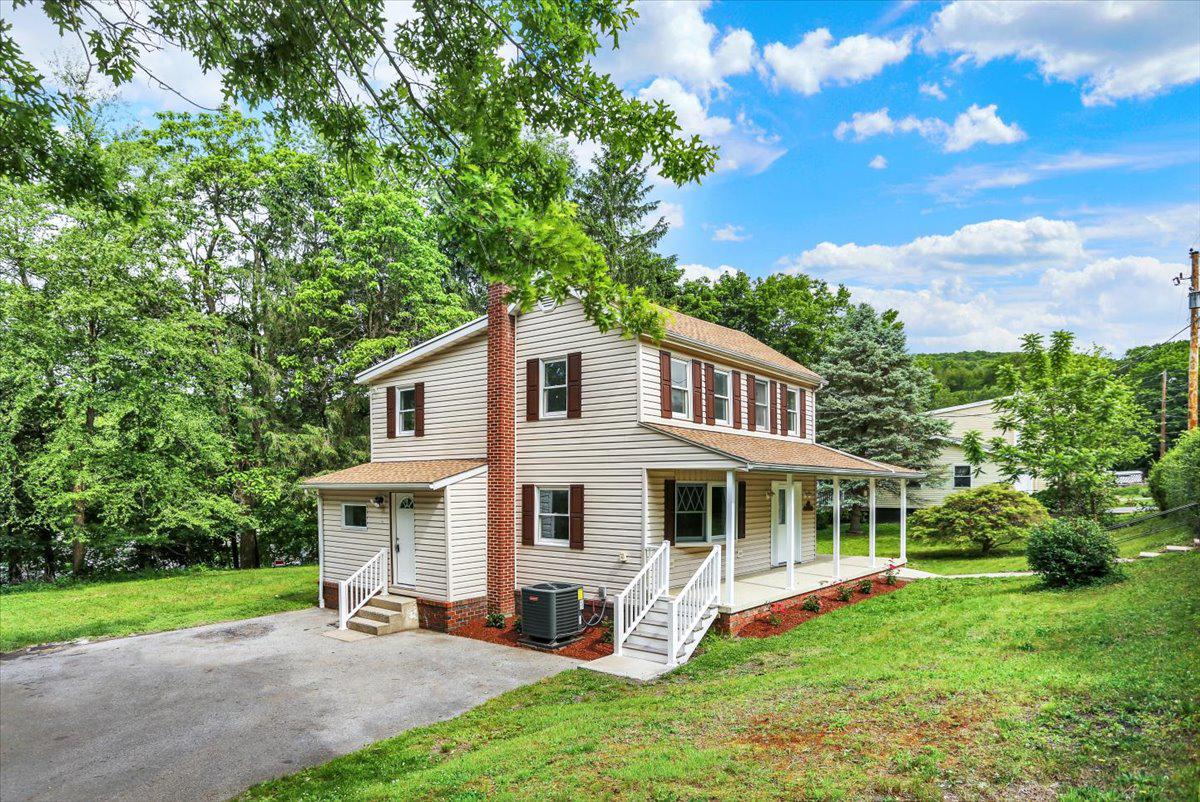 FORESTVILLE - Residential