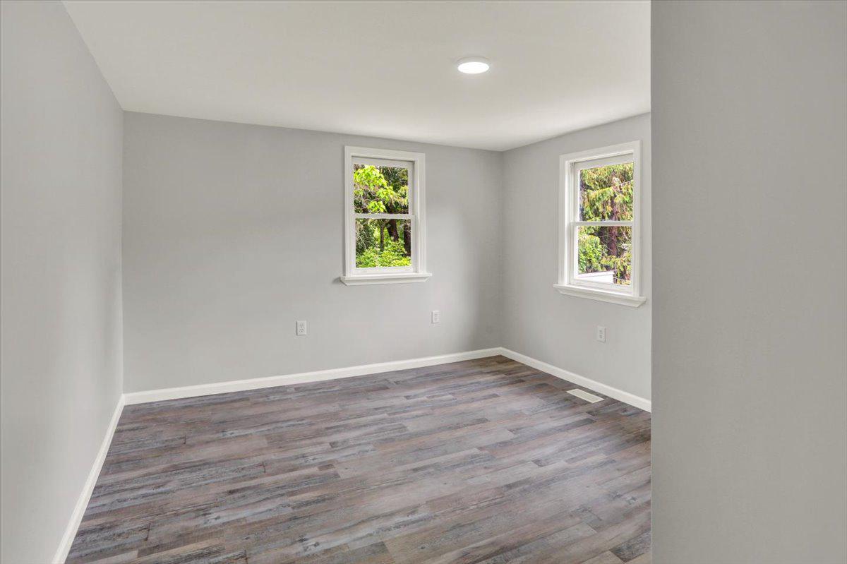 FORESTVILLE - Residential