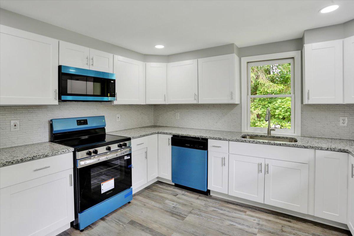 FORESTVILLE - Residential