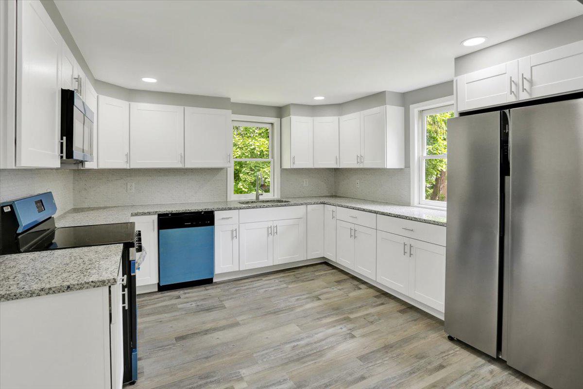 FORESTVILLE - Residential