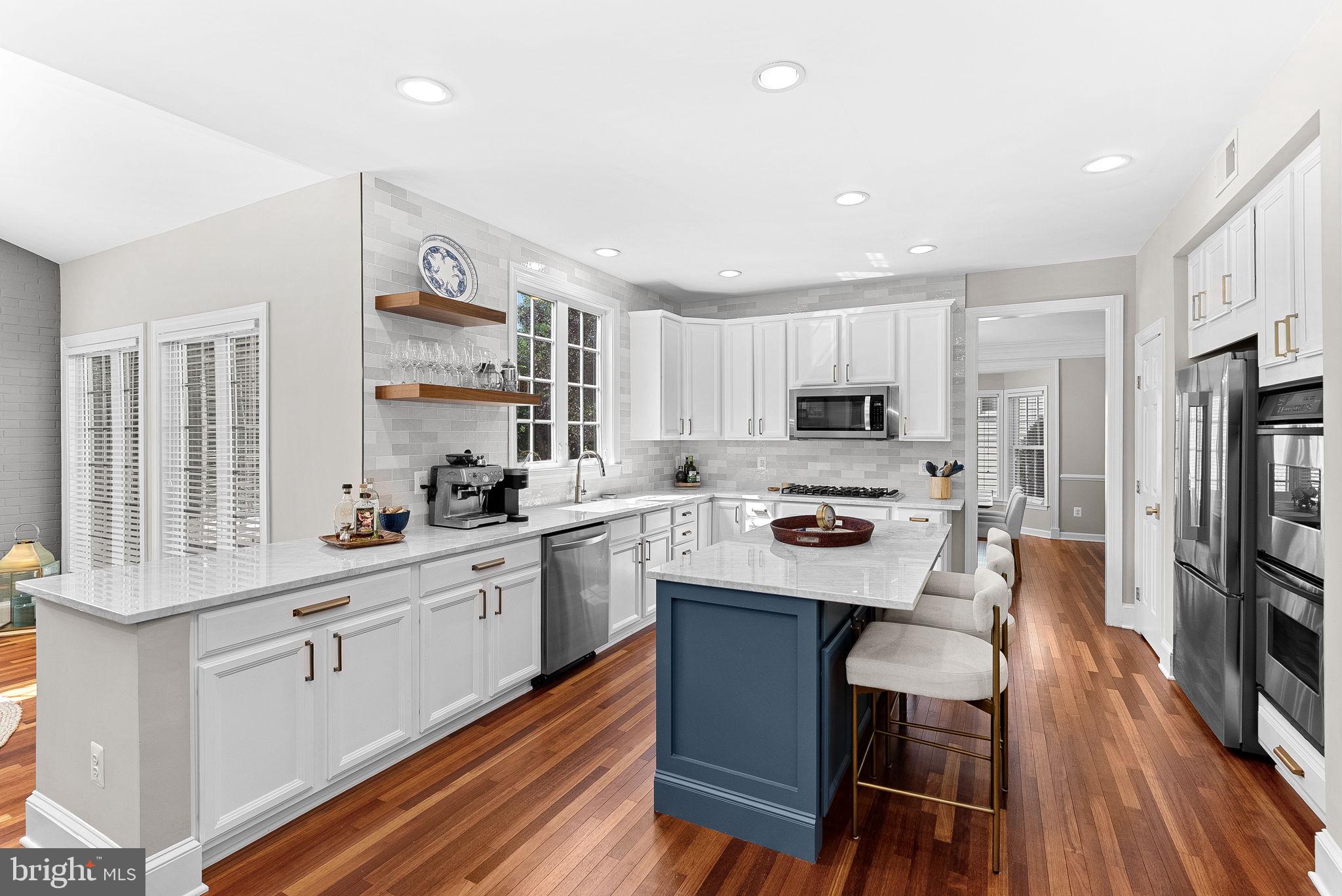 RIVER CREEK - Residential