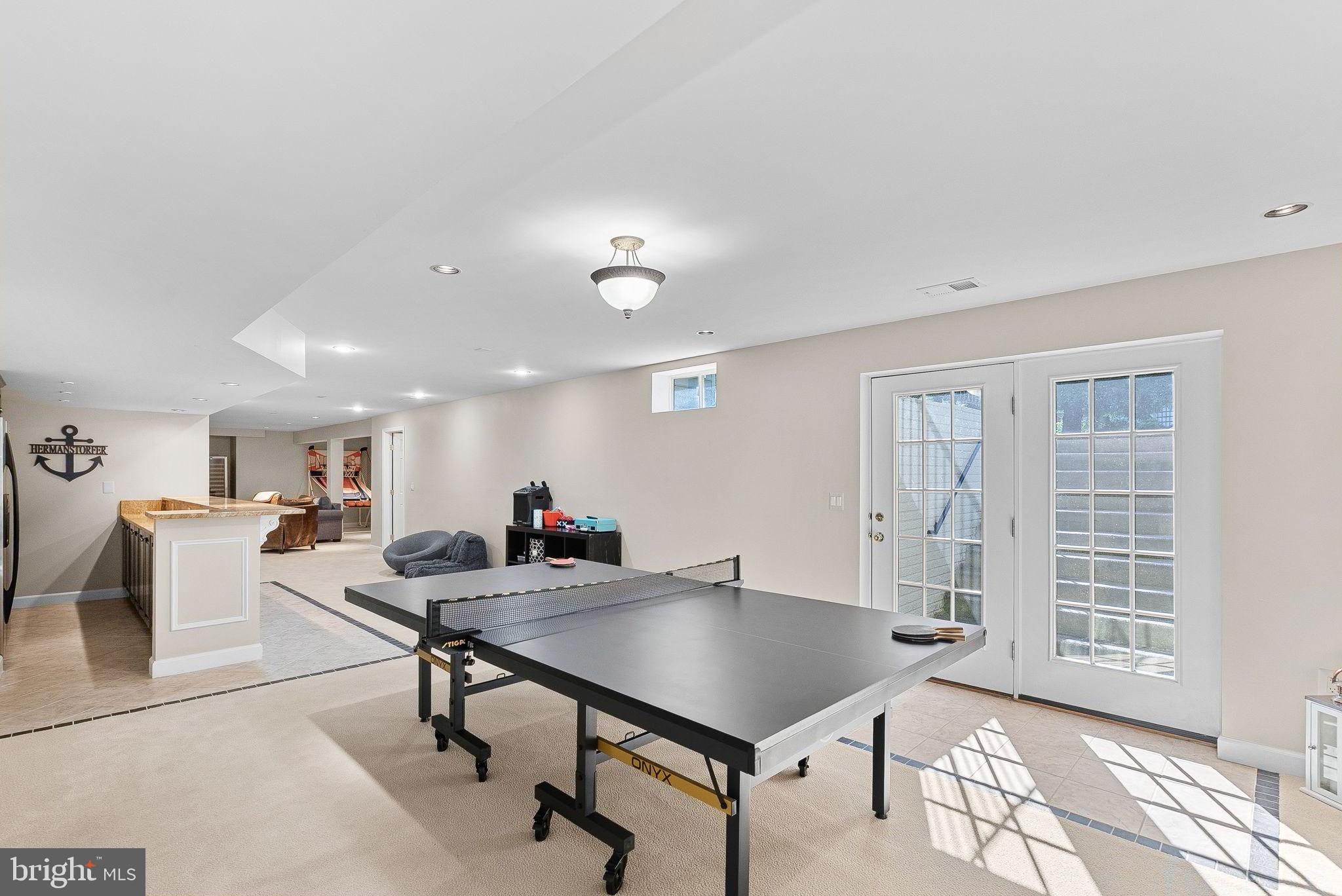 RIVER CREEK - Residential