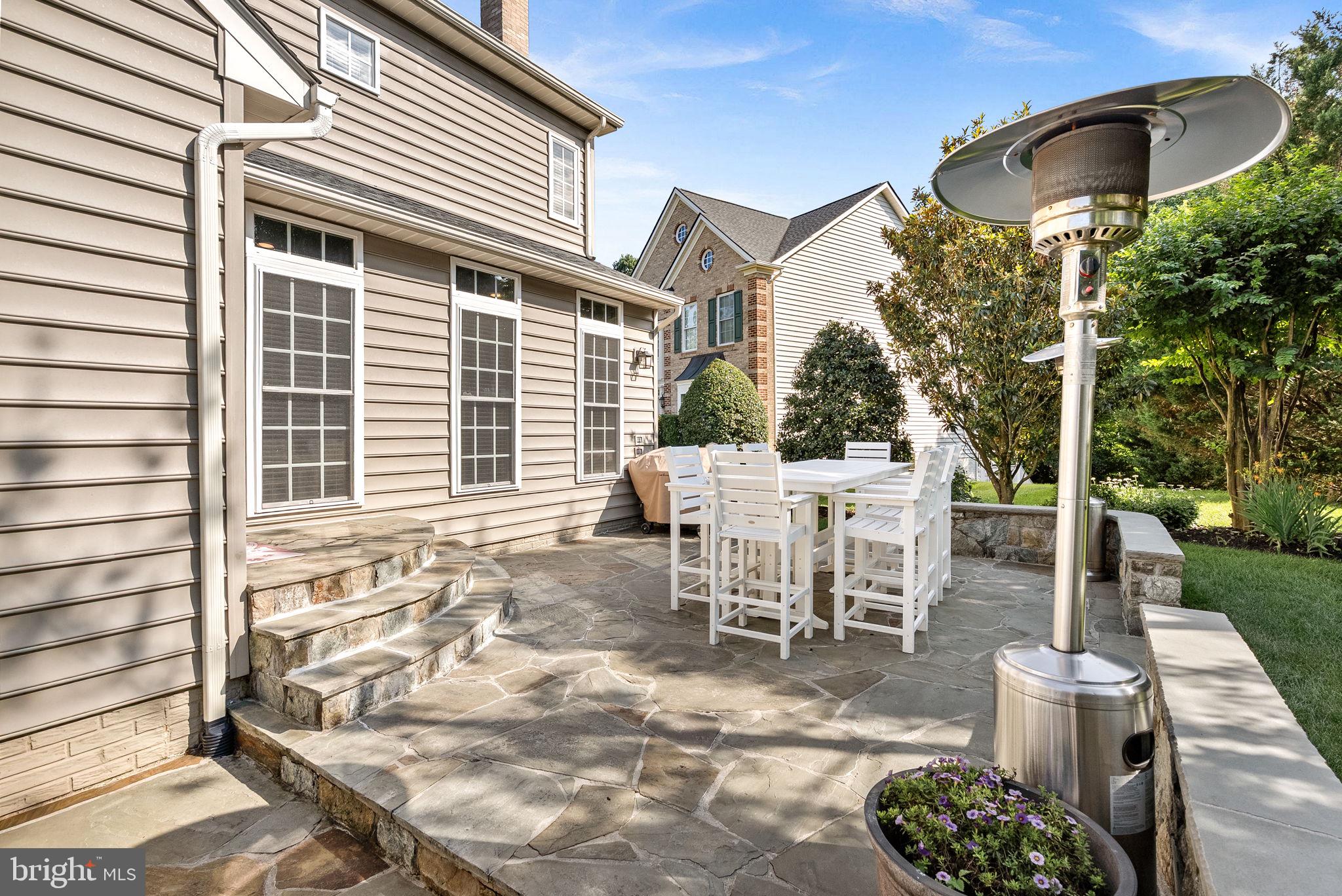 RIVER CREEK - Residential