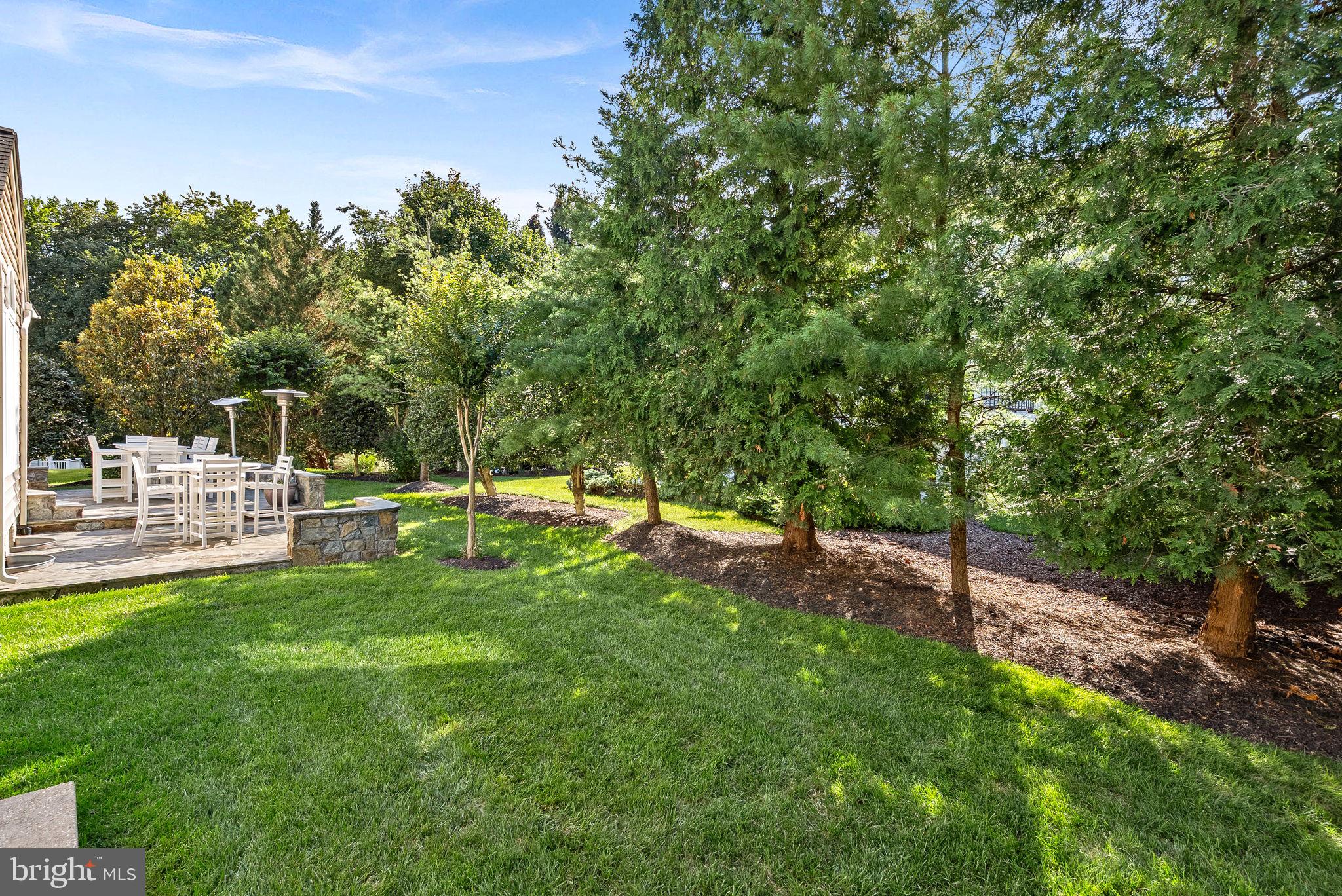 RIVER CREEK - Residential